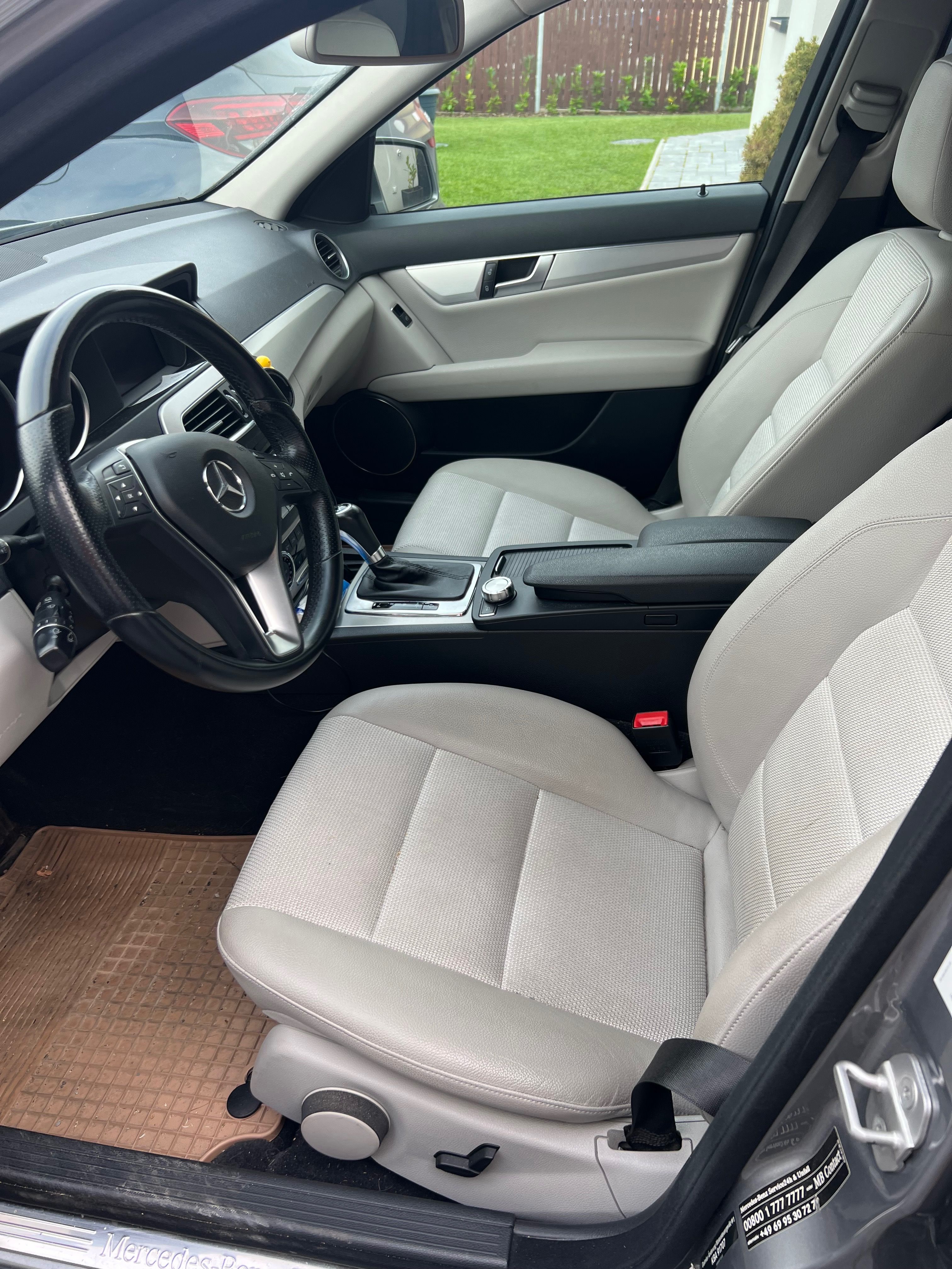 Mercedes-Benz Třídy C - fotka 4