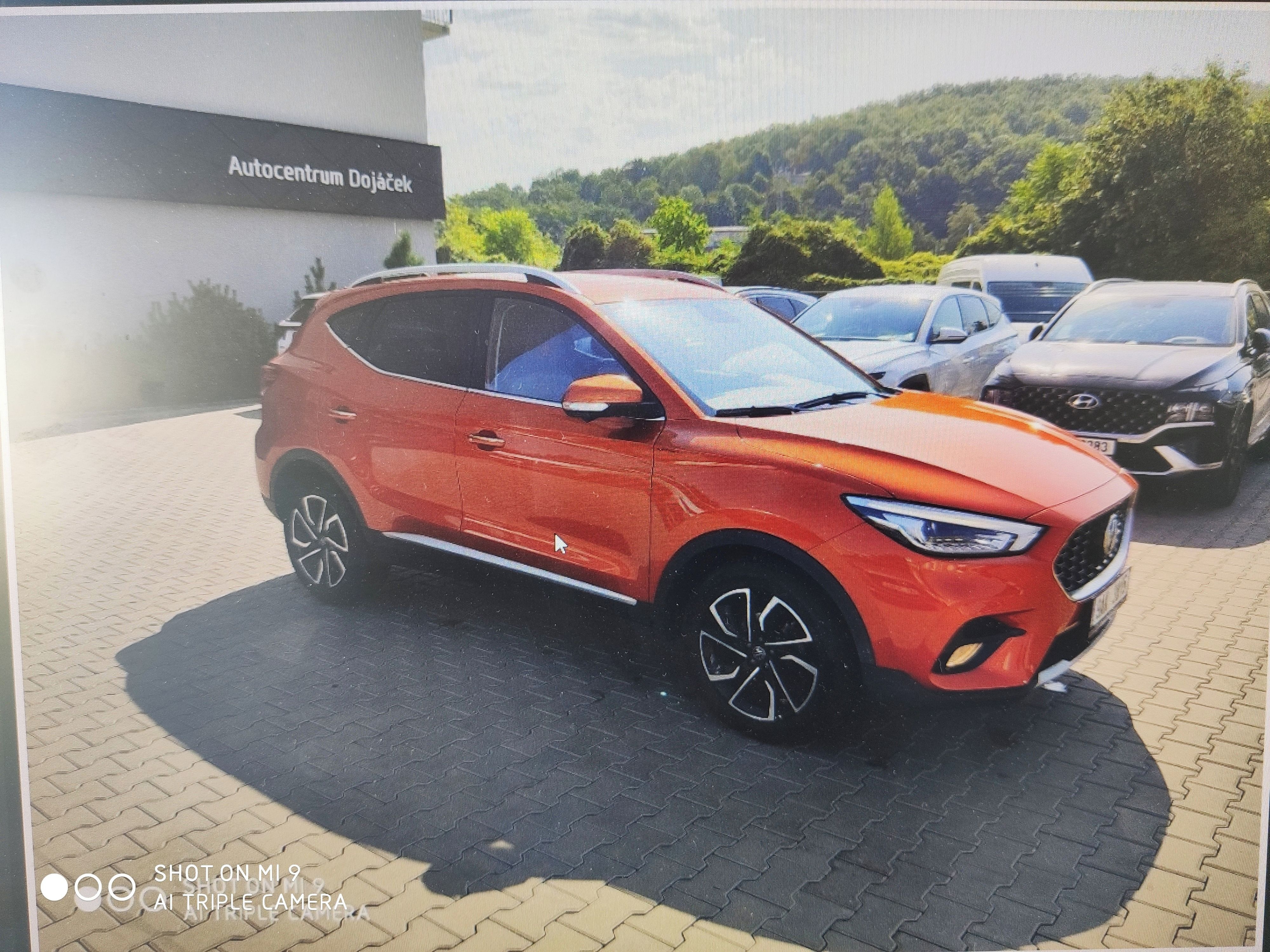 MG ZS