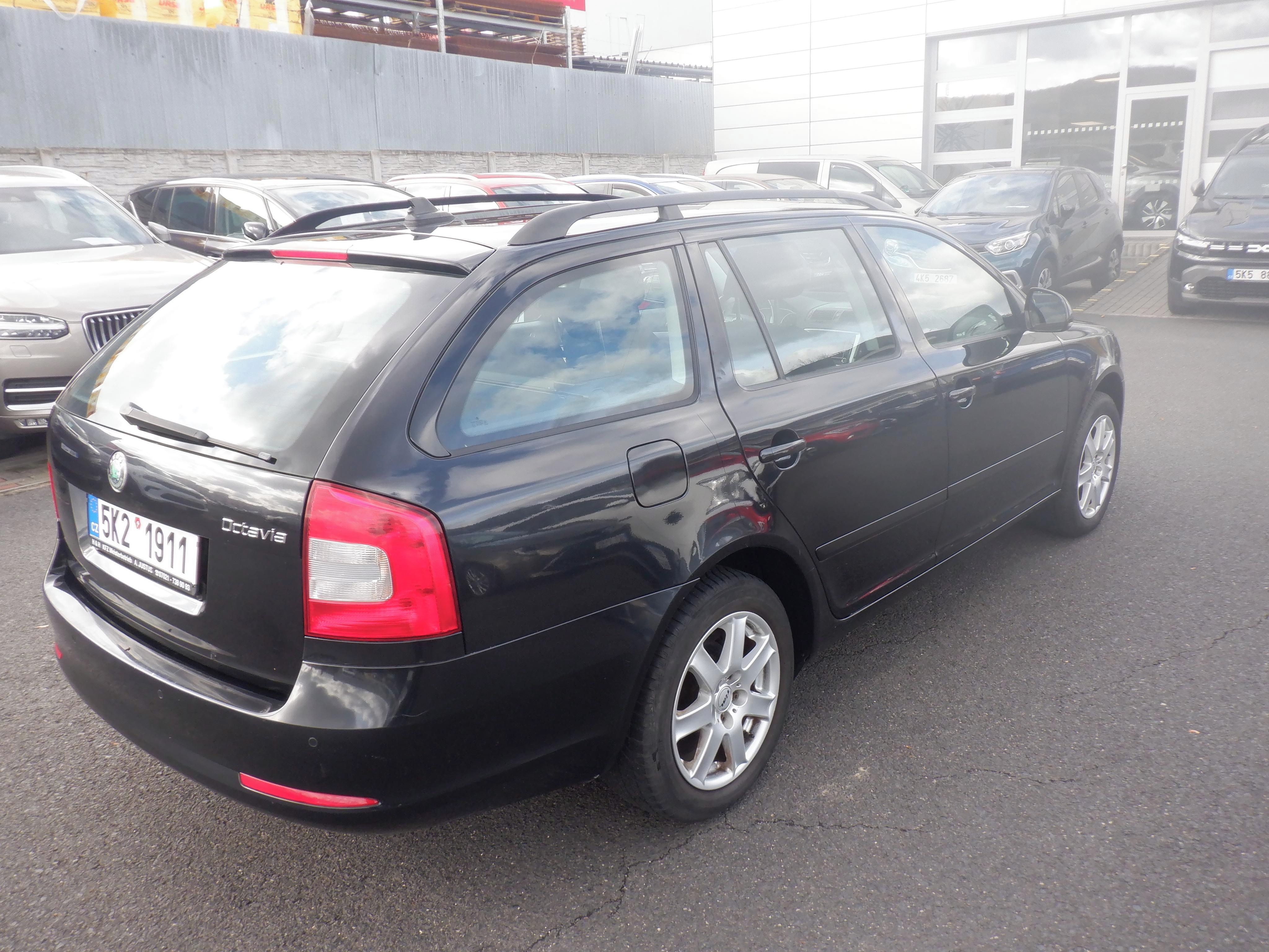 Škoda Octavia, 1.4 TSI 90kW Combi - fotka 5