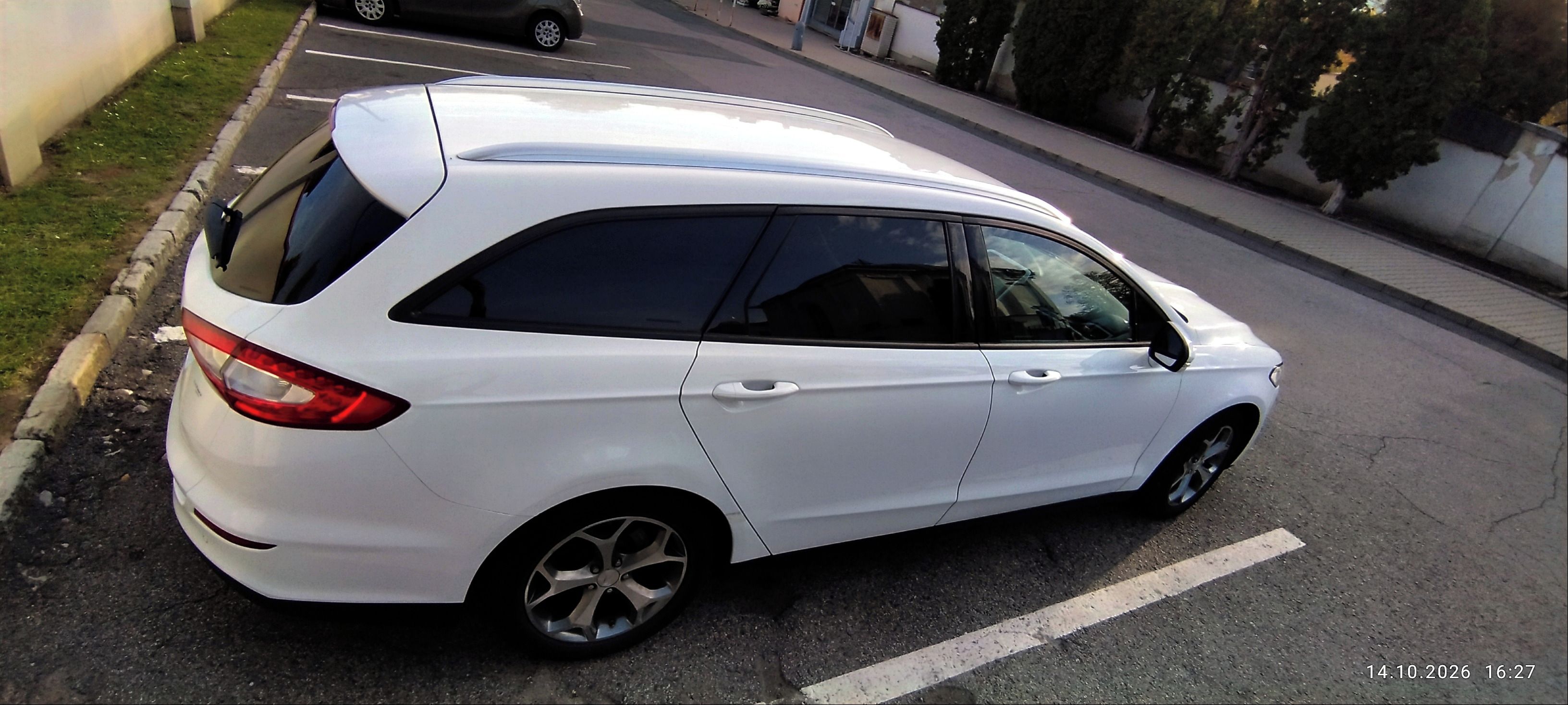 Ford Mondeo, 1.5 EcoBoost 118kW Business Ed - fotka 2