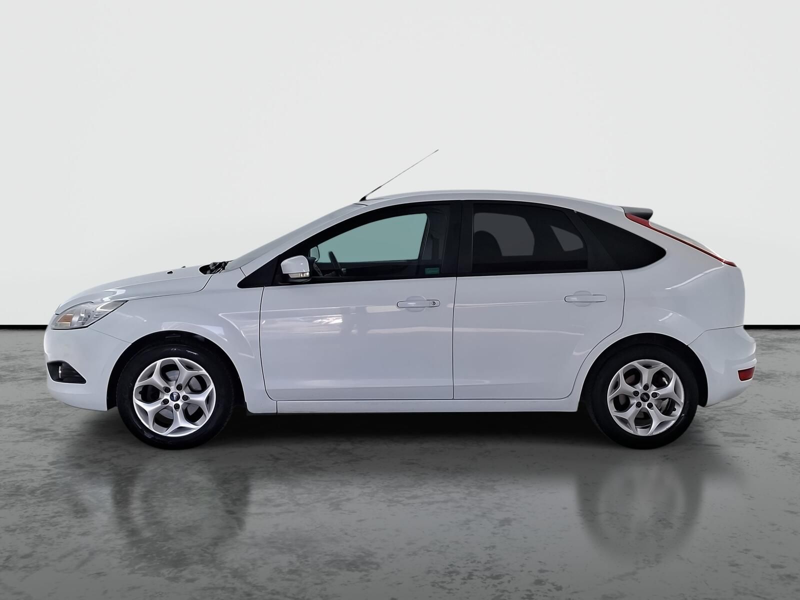 Ford Focus, 1.6 16V, ČR,1.maj, po STK - fotka 3