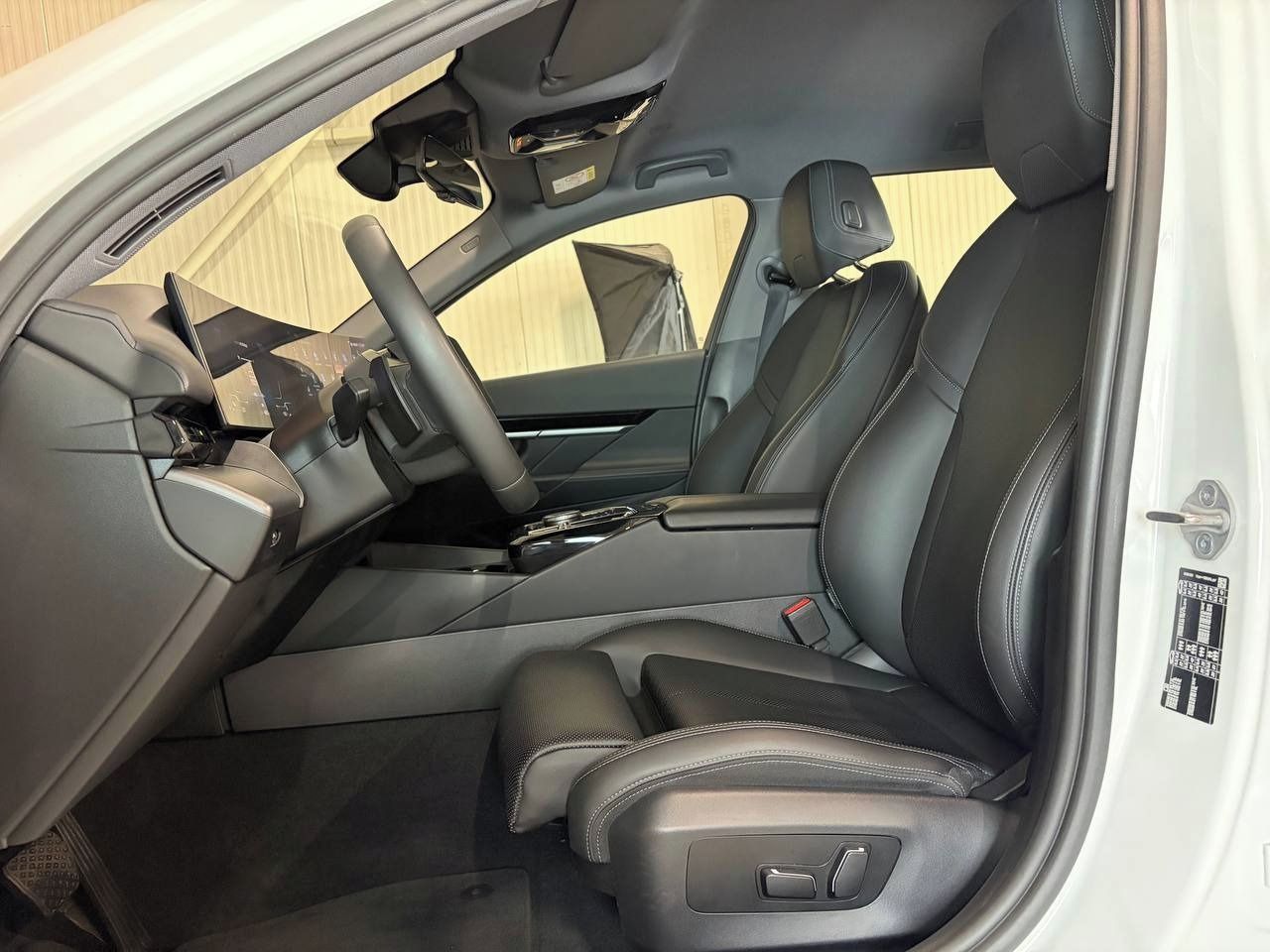 BMW Řada 5, 520D Touring 145kw - fotka 6