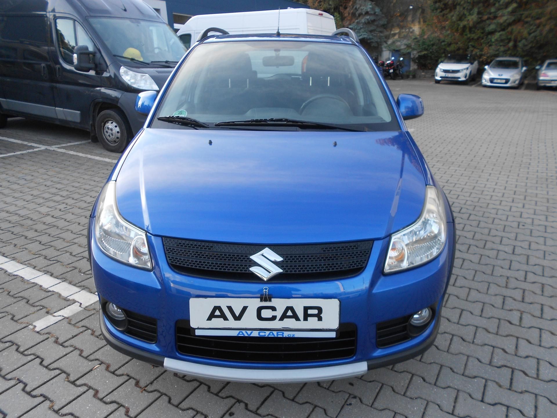 Suzuki SX4, 1,6i 79kW 4X4 ČR - fotka 2