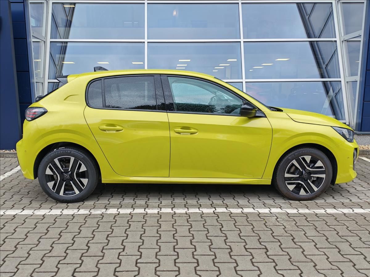 Peugeot 208, ALLURE 1.2 Turbo 100 MAN6 - fotka 4