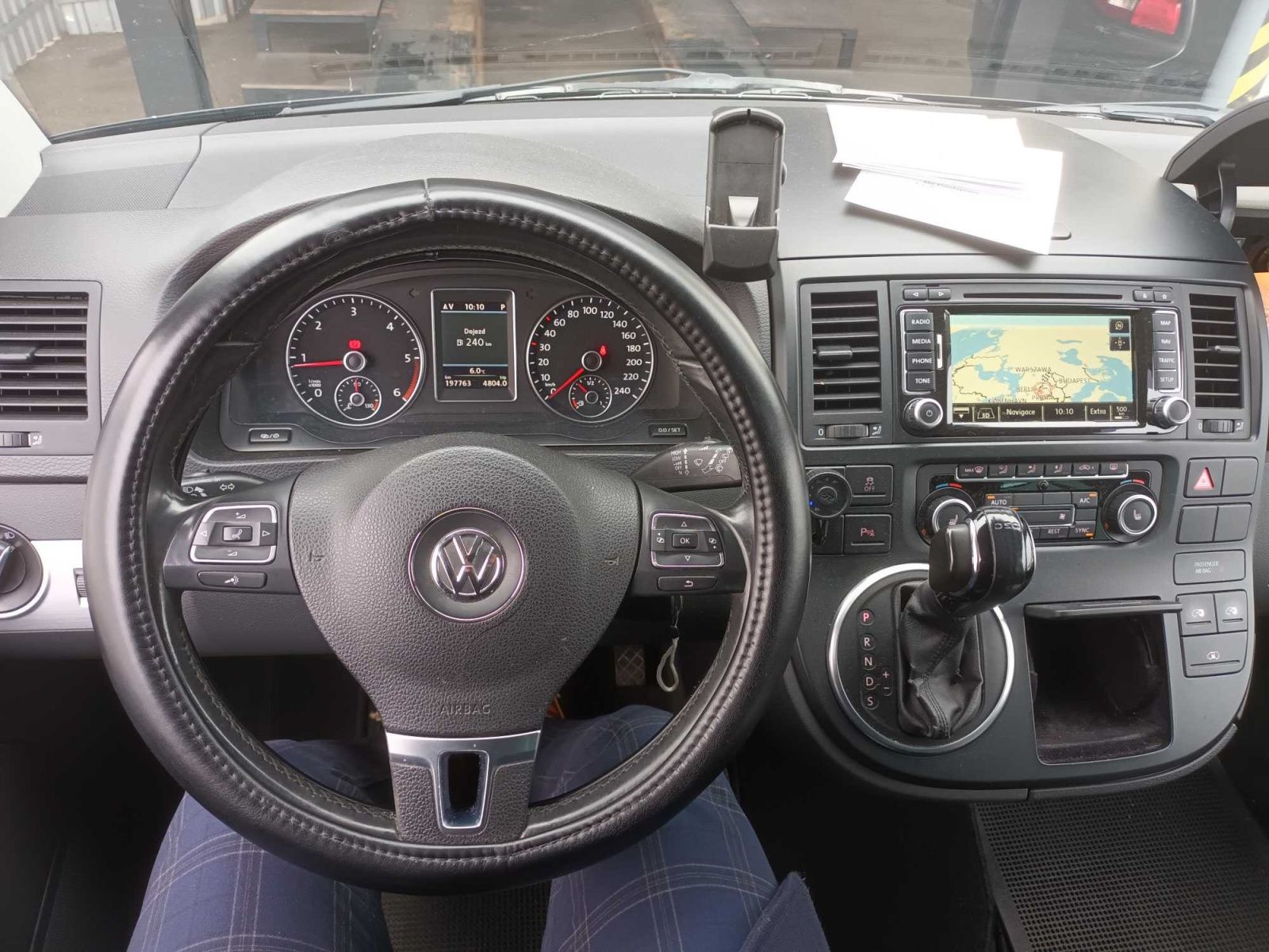 Volkswagen Multivan, 2.0 TDI, Highline, Klima, 1Maj - fotka 3