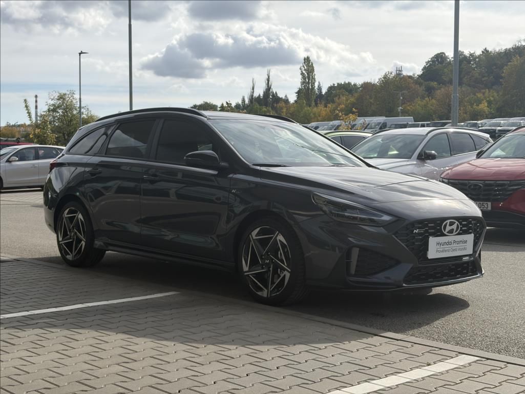 Hyundai i30, 1,6 T-GDI DCT  WG FL N Line - fotka 4