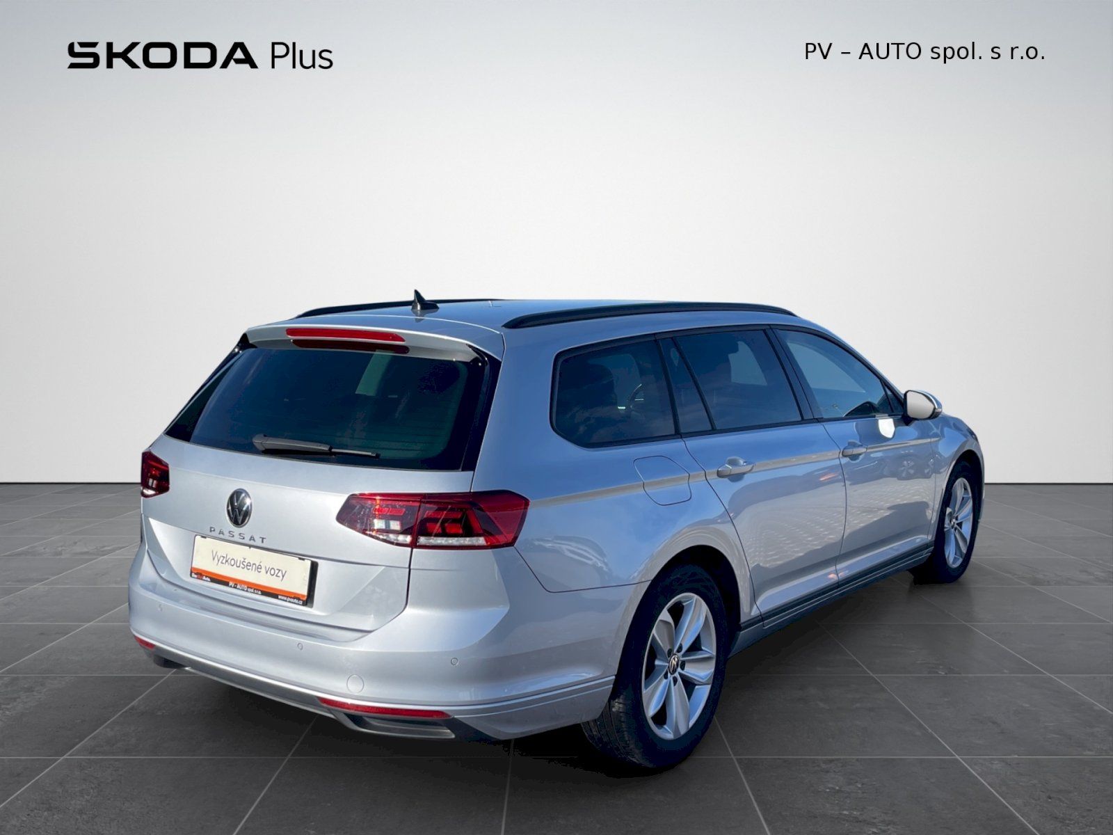 Volkswagen Passat Variant, 2.0 TDI 110 kW DSG ConceptLine - fotka 2