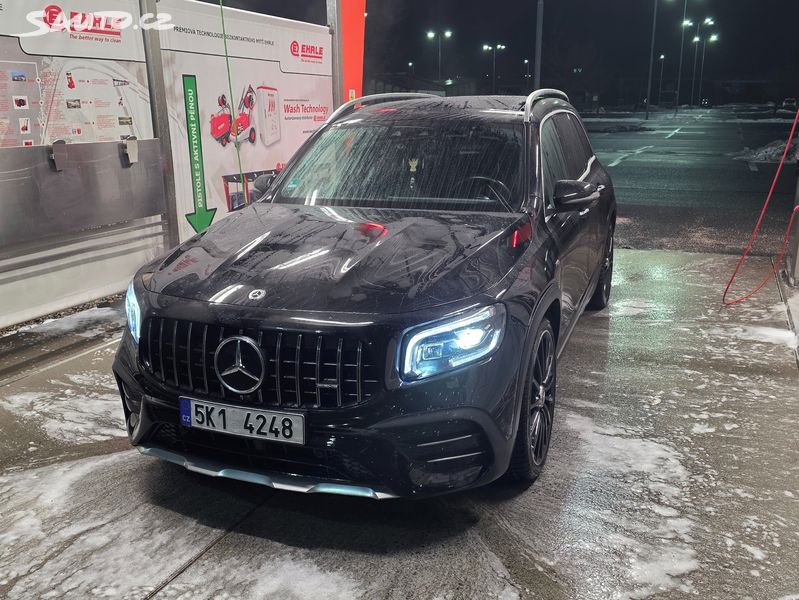 Mercedes-Benz GLB, AMG 35, cena k jednání