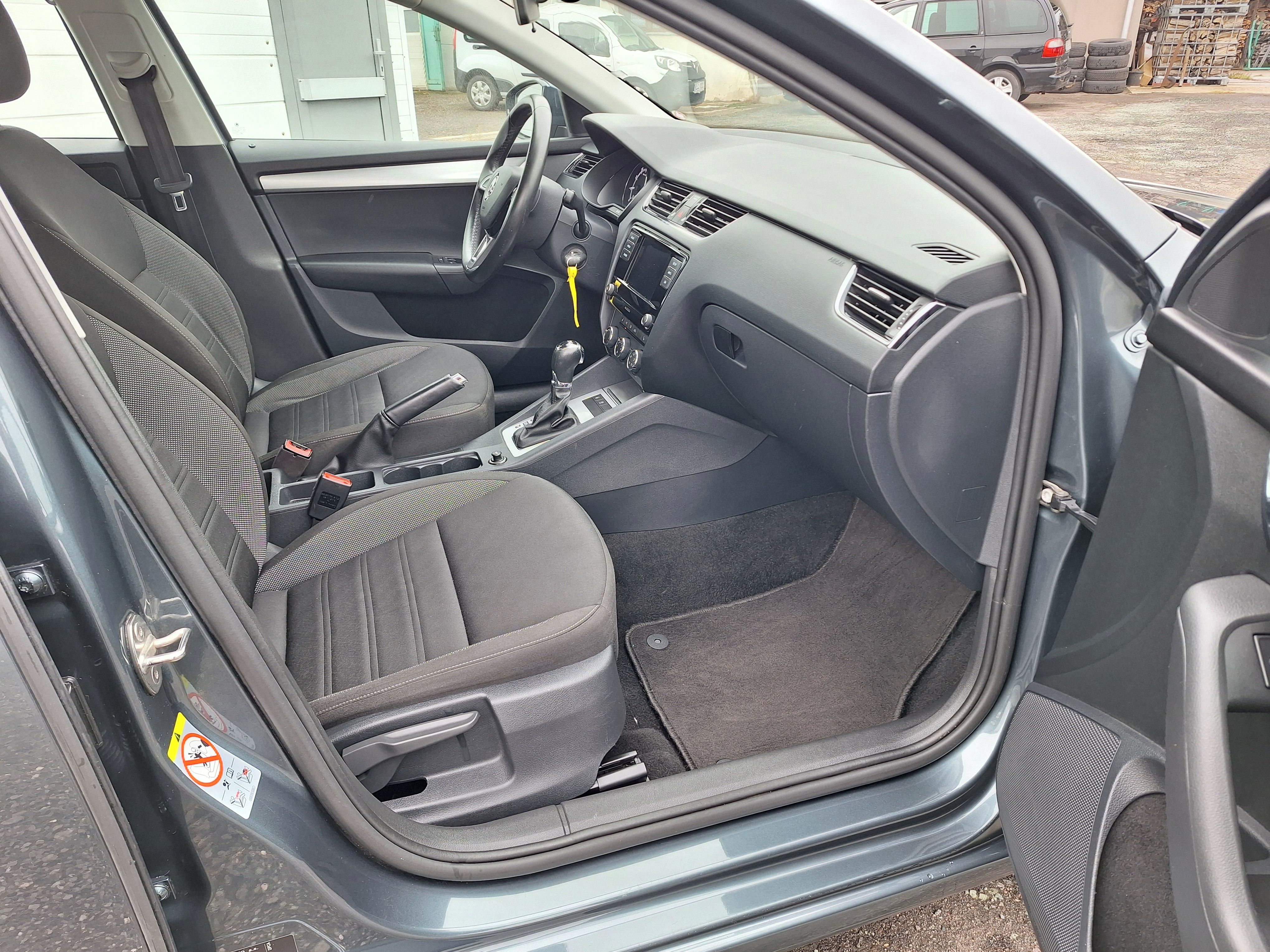 Škoda Octavia, combi III. , tažné - fotka 2
