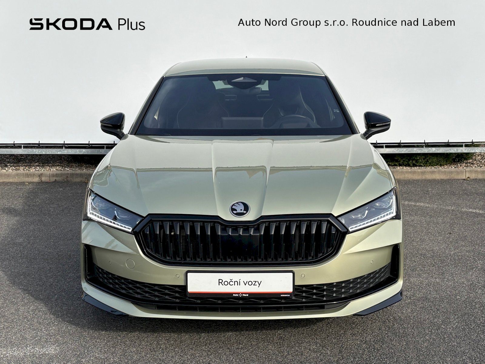 Škoda Superb, SportLine 2.0 TDI / 110 kW DSG - fotka 4
