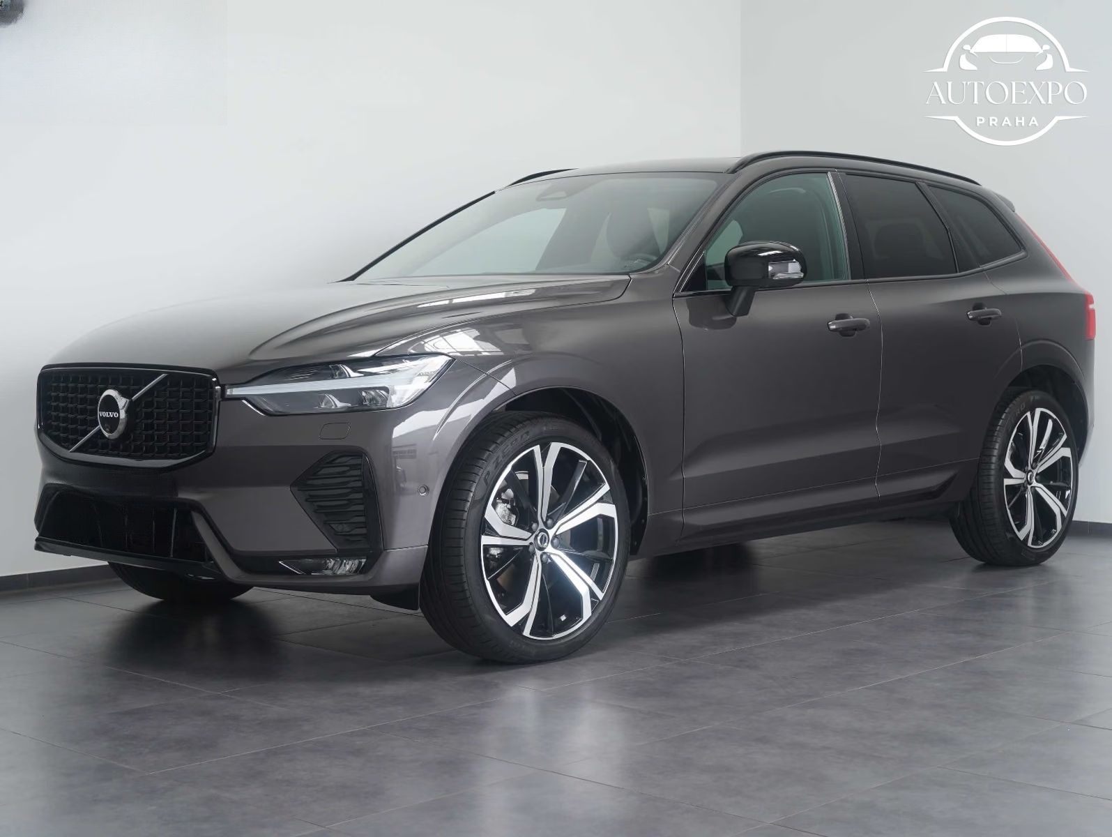 Volvo XC60, B4 B Plus Dark*LED*PANORAMA