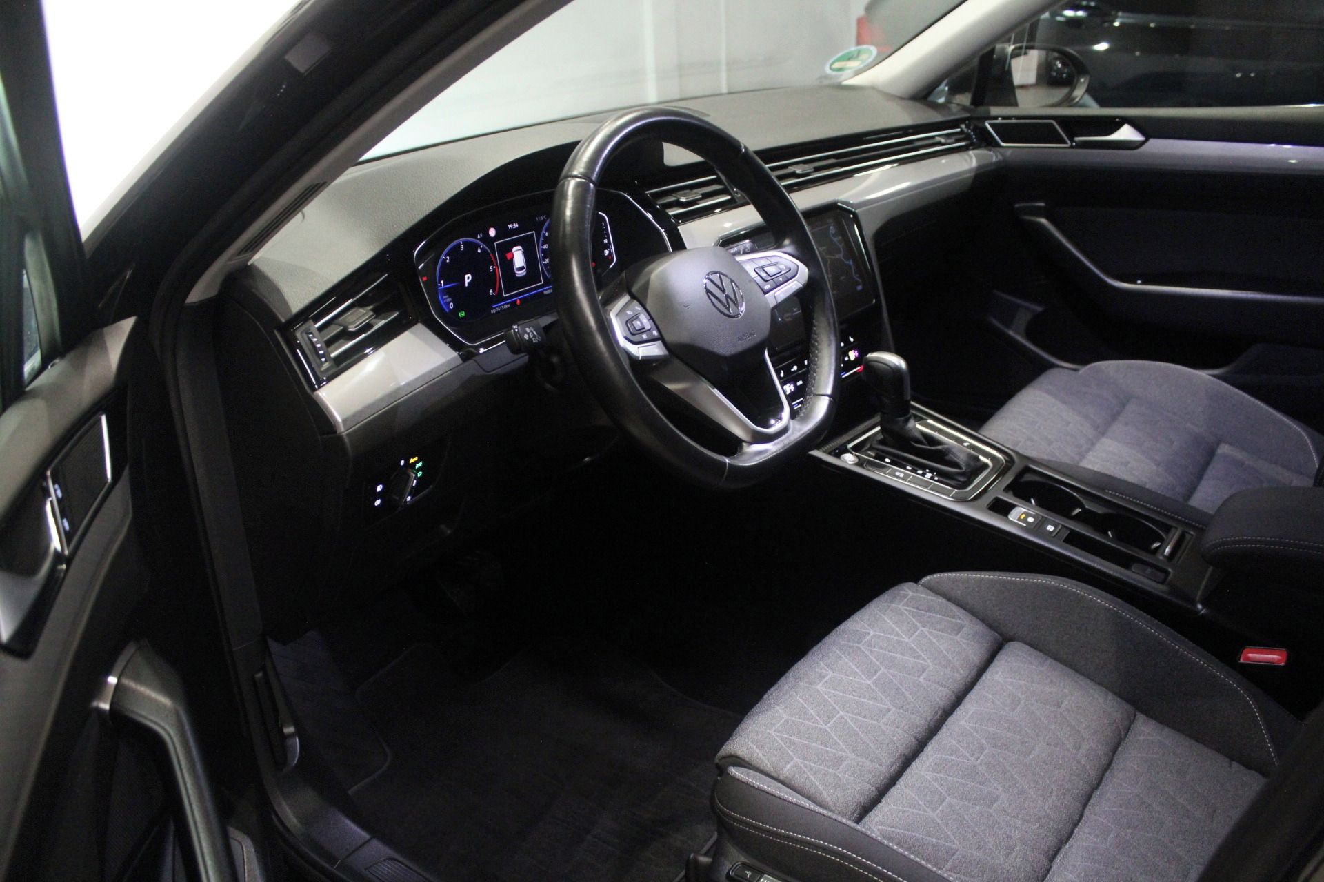 Volkswagen Passat, 110kW, Tažné, Nezávislé topení - fotka 5