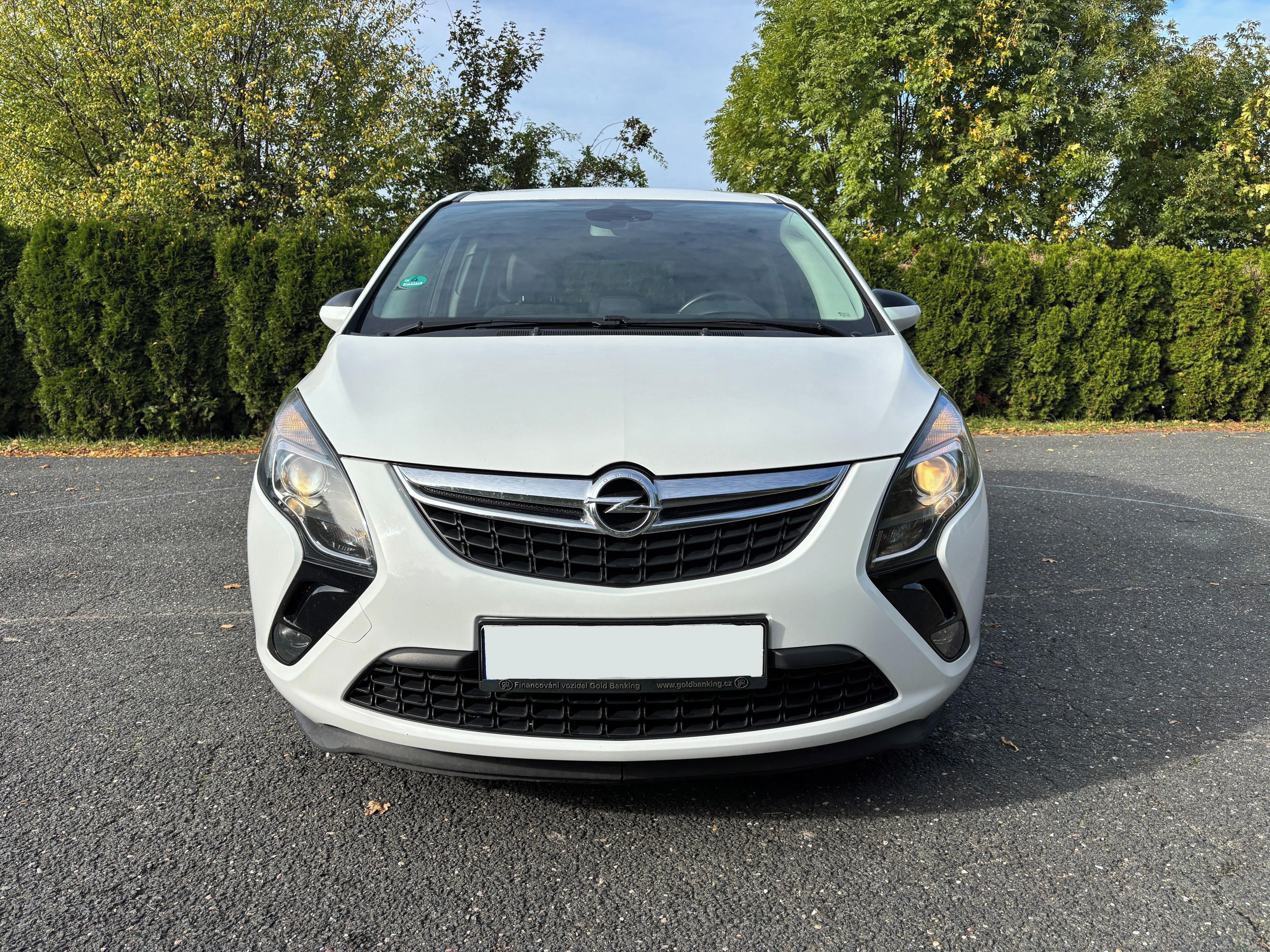 Opel Zafira, 1.4 Turbo 103kw Serviska ČR - fotka 2