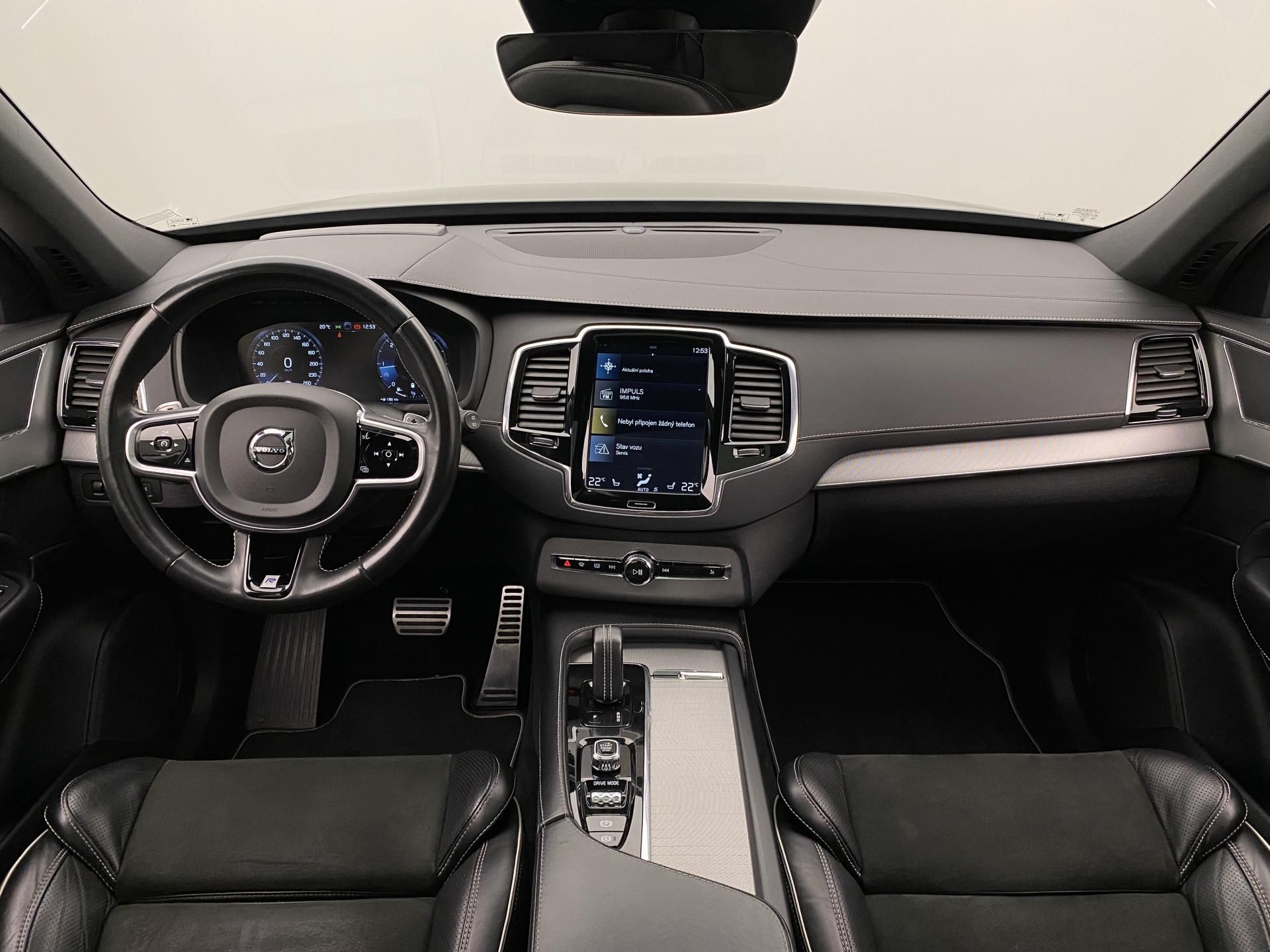 Volvo XC90, B5 AWD R-DESIGN AUT 7míst - fotka 2