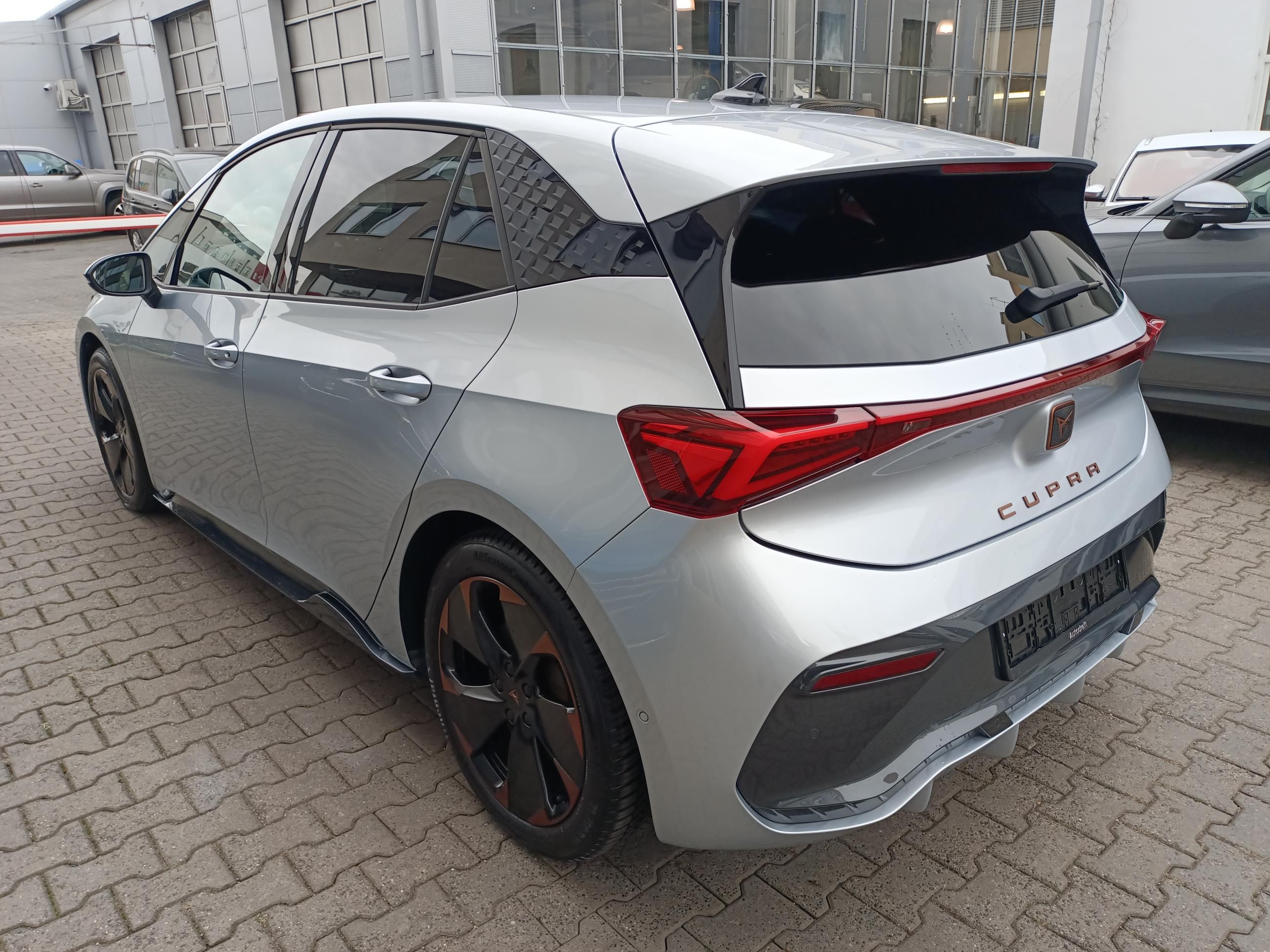 Cupra Born, Born 150kW 62 kWh - fotka 5