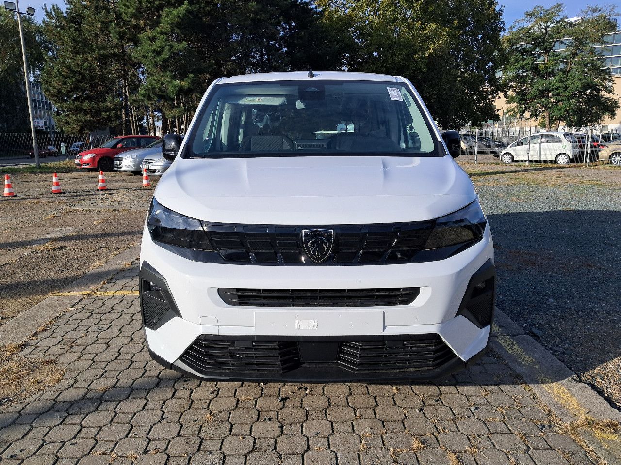 Peugeot Rifter, RIFTER ALLURE BlueHDi 100 S&S - fotka 2