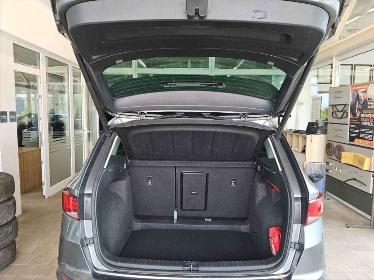 Seat Ateca, 2,0 TDI TAŽNÉ WEBASTO KAMERA - fotka 5