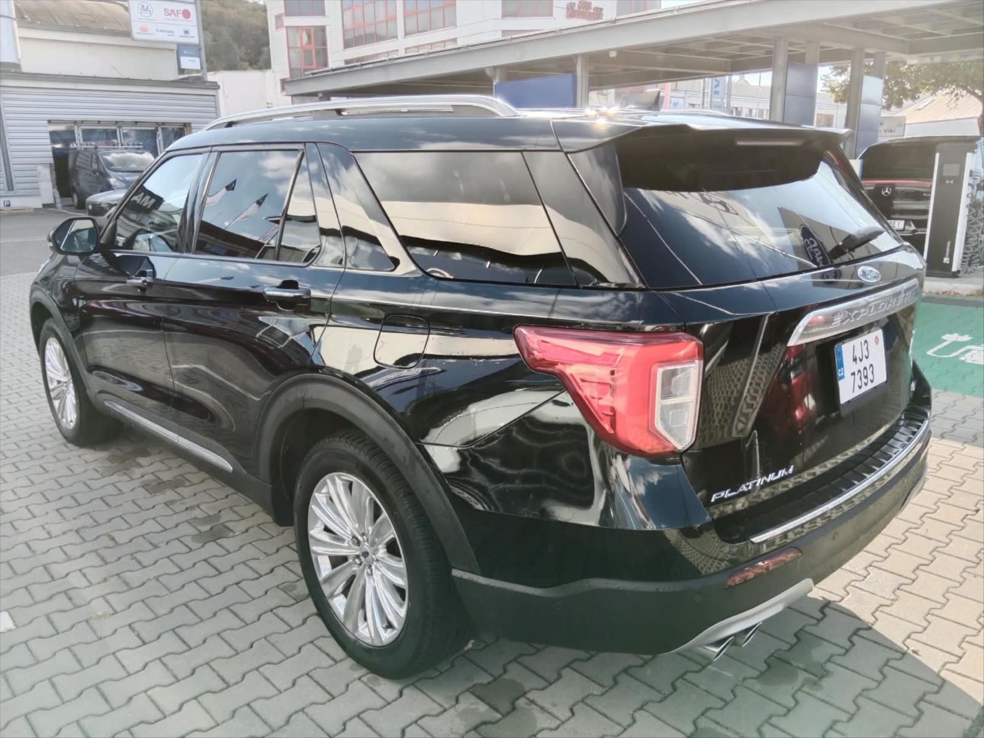 Ford Explorer, 3,0 V6 EcoBoost PHEV  PLATINUM - fotka 5