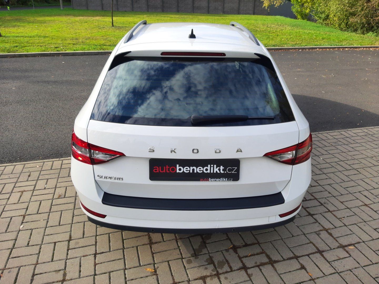 Škoda Superb, 2.0TDi 110kW DSG DPH - fotka 5