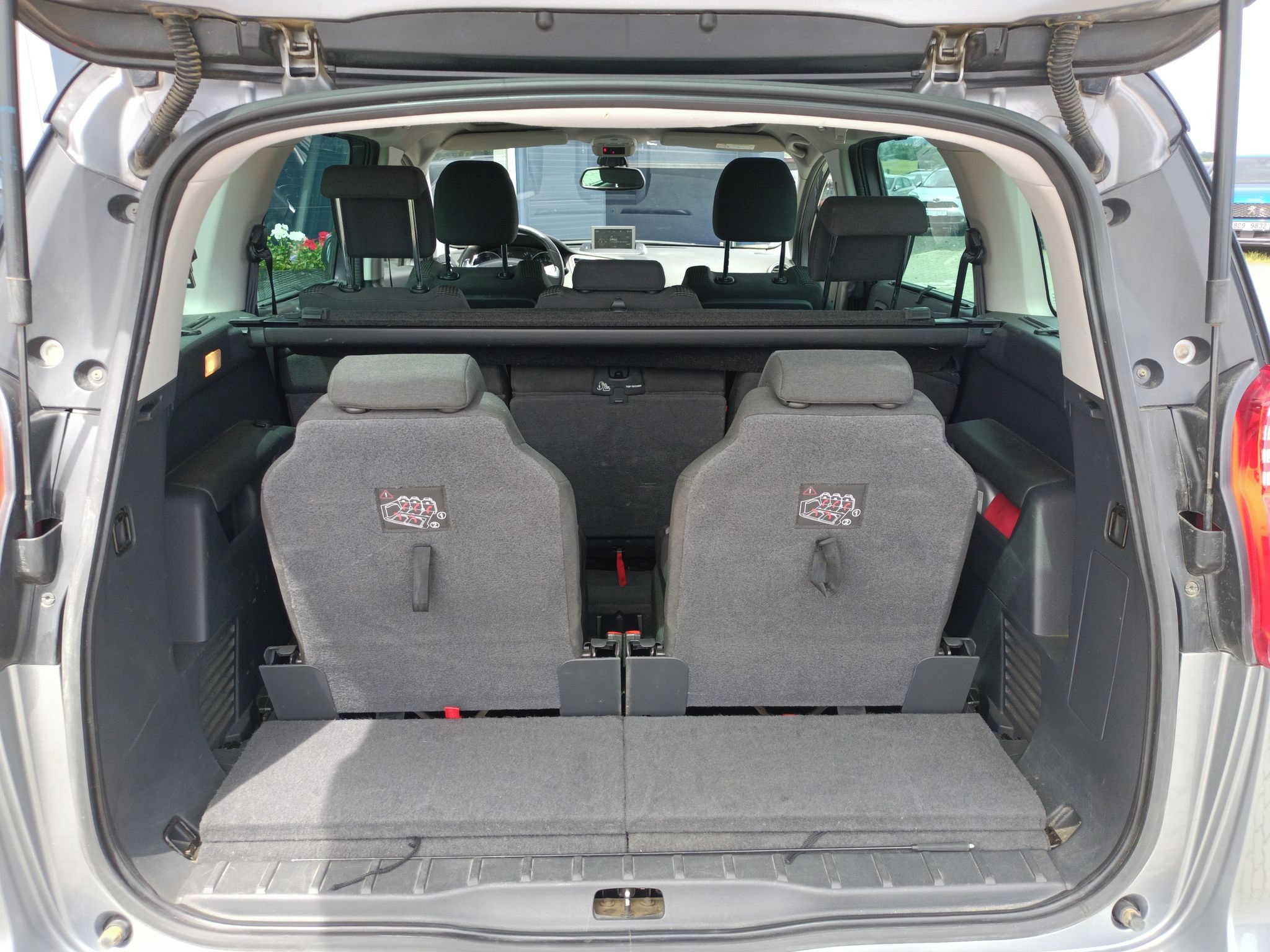 Peugeot 5008, Allure 1,6 BlueHDi, 120k EAT6 - fotka 6