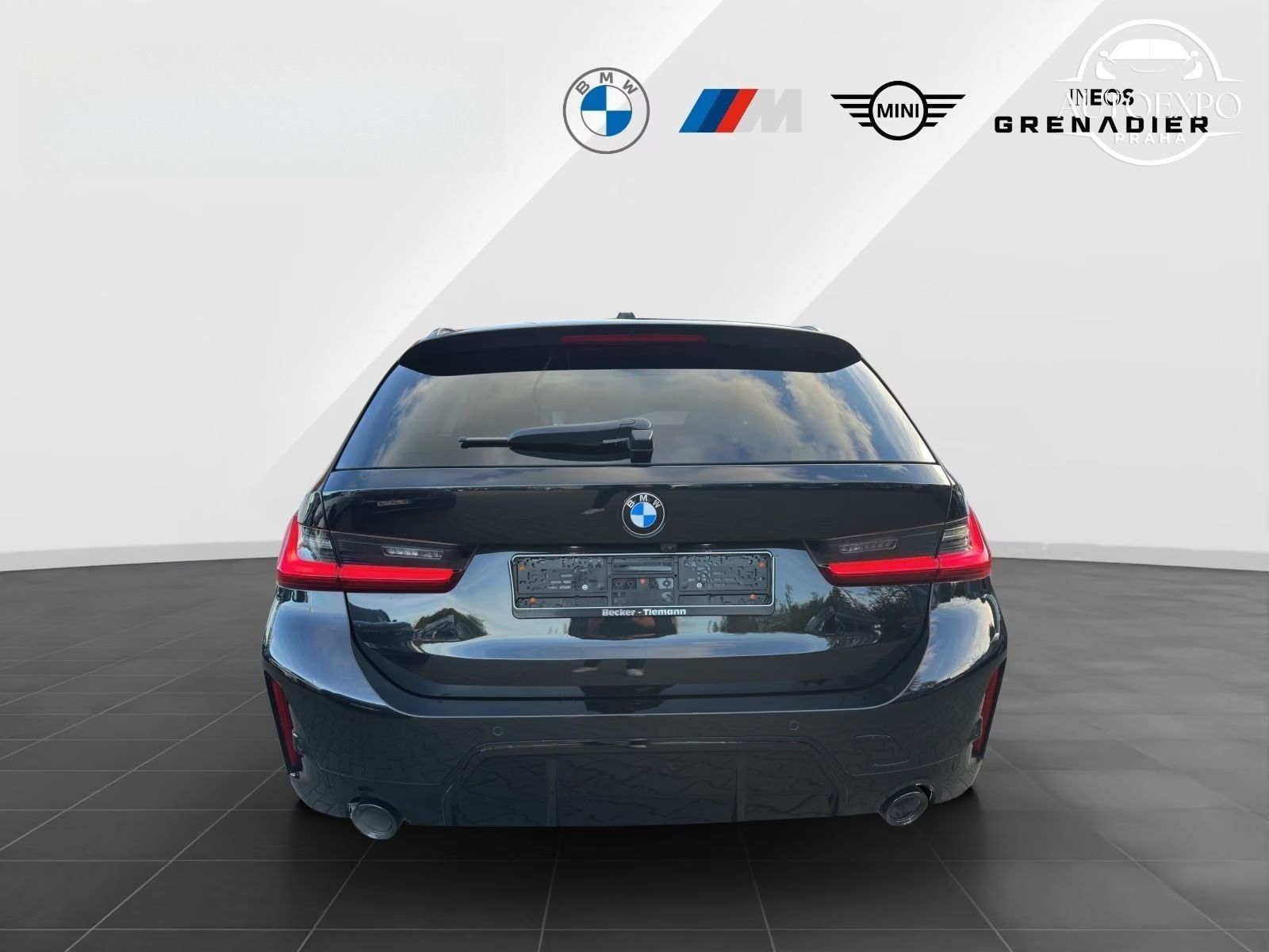 BMW Řada 3, 330i Touring M Sportpaket - fotka 6