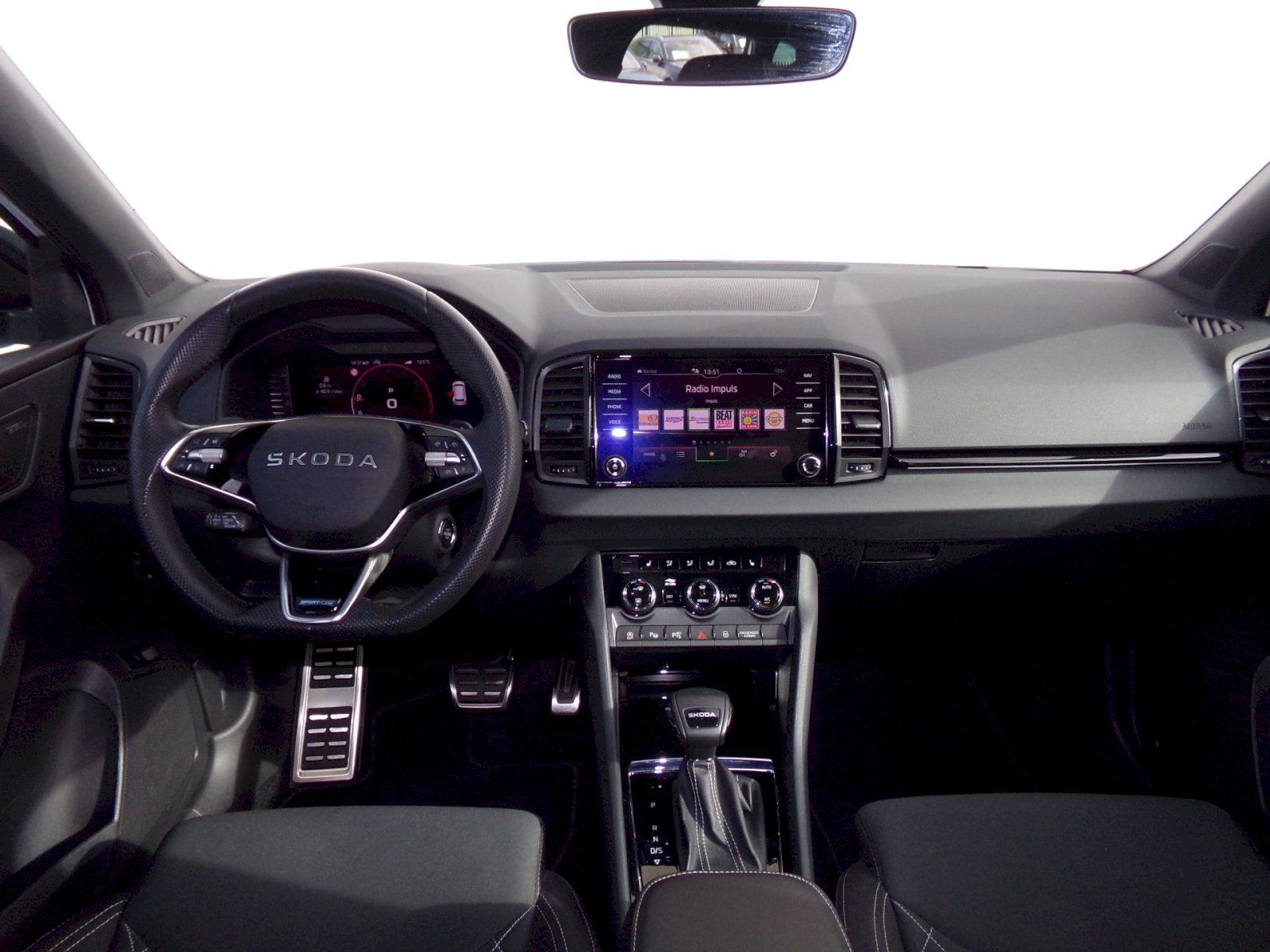 Škoda Karoq, SPORT LINE 1.5TSI/110kW A7F - fotka 5