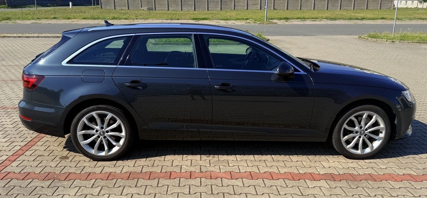 Audi A4 Avant, 2.0 TFSI G-tron - fotka 4