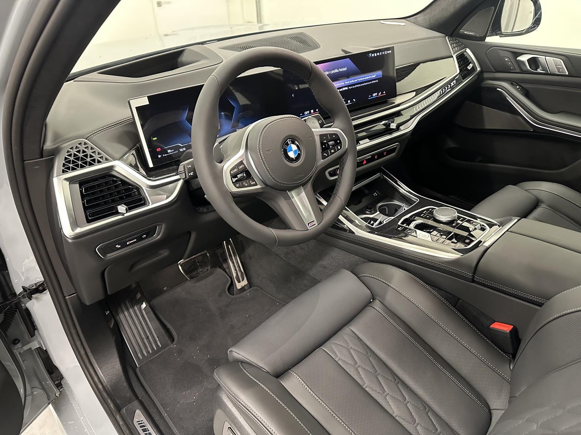 BMW X7, X7 xDrive40d - fotka 5