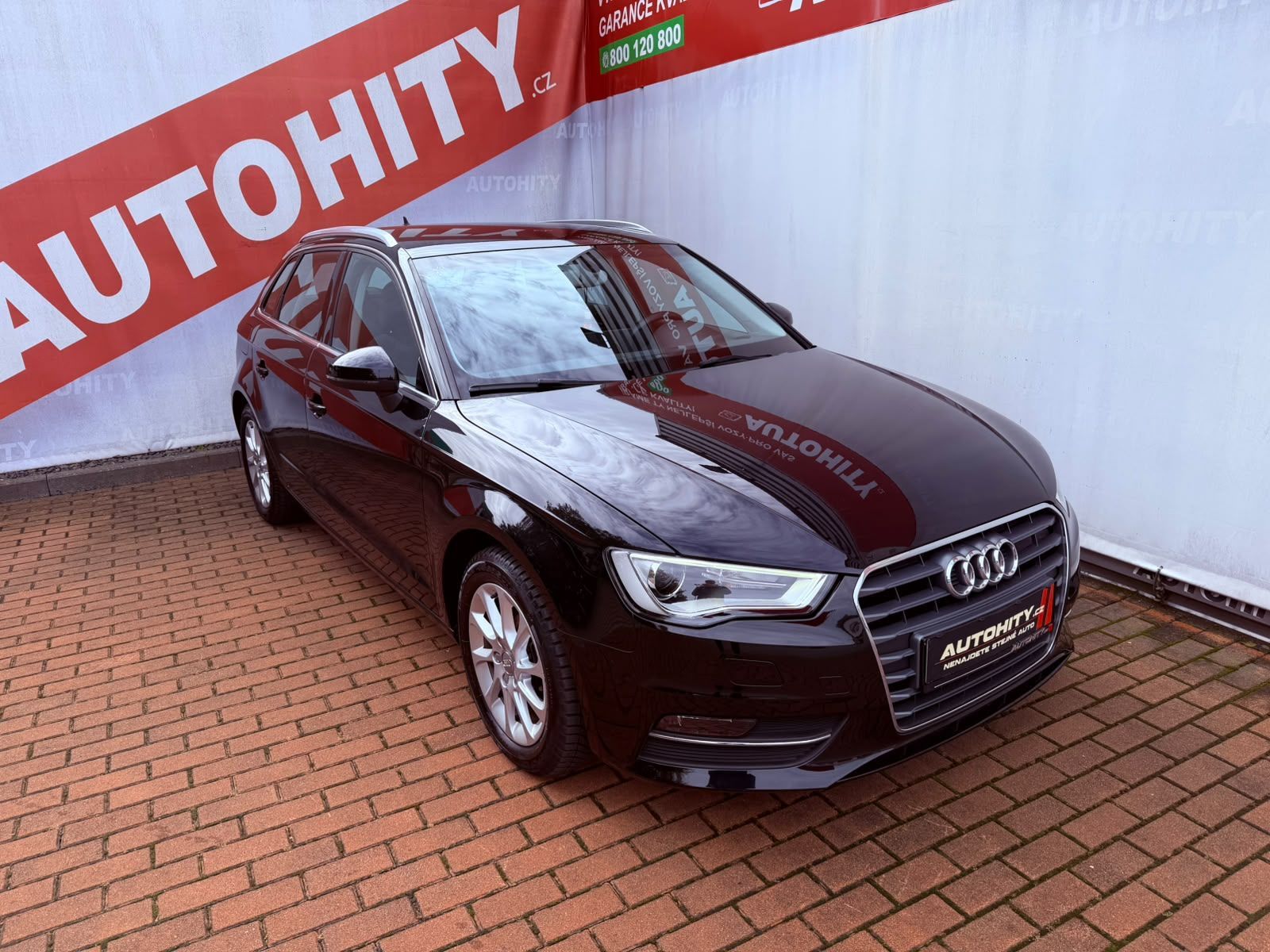 Audi A3, 1.4 Sportback, 1.Maj, Serviska - fotka 5
