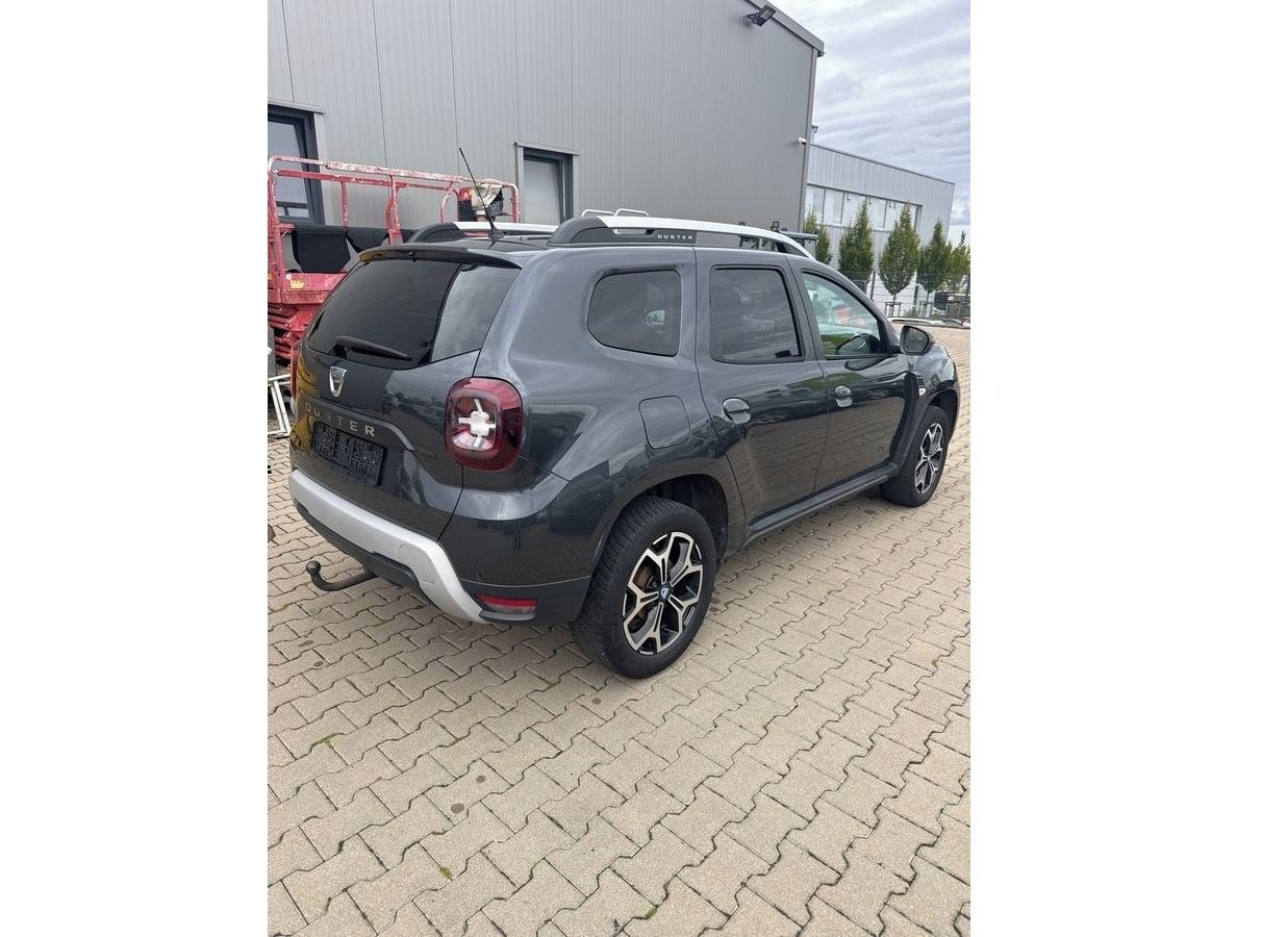 Dacia Duster, 1.5 Blue dCi Celebration 4WD - fotka 4