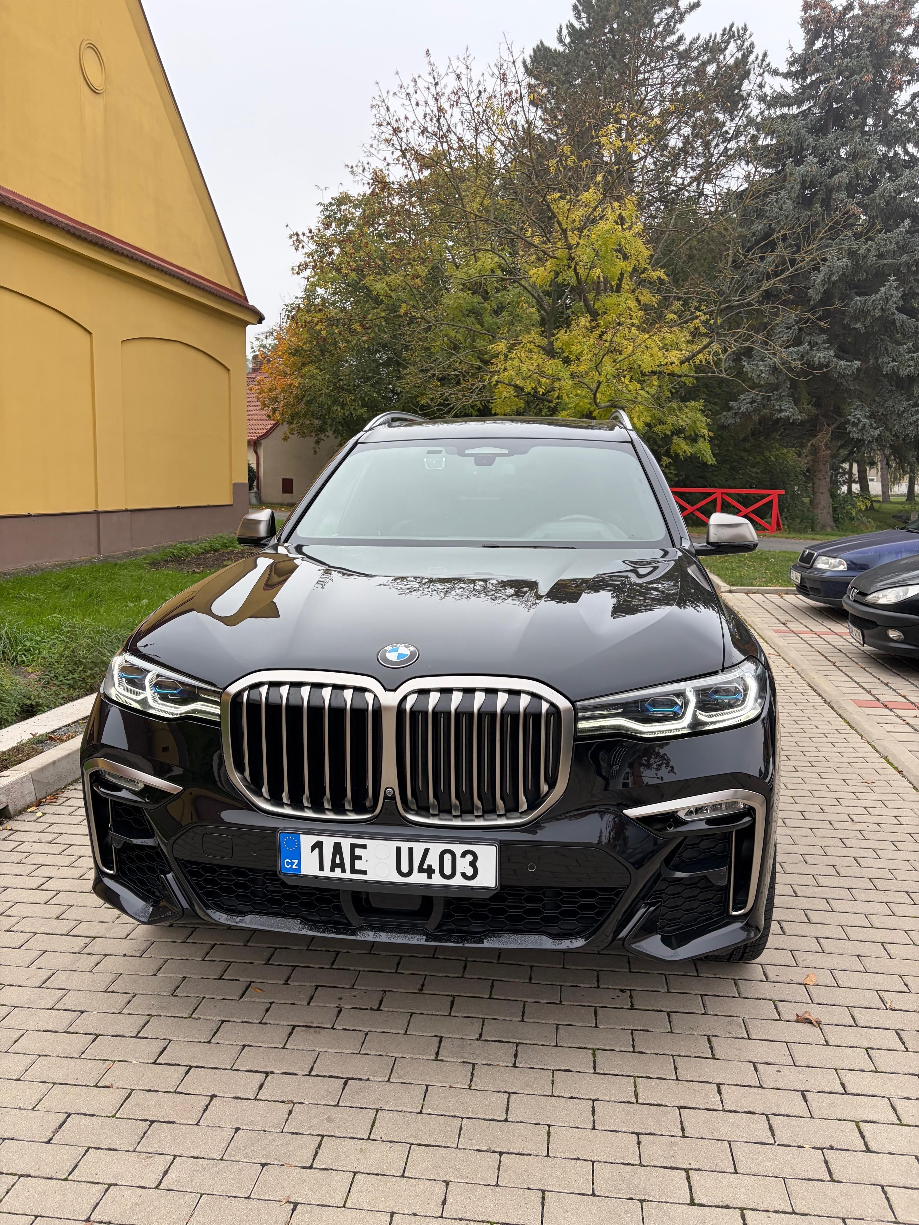 BMW X7, BMW X7 M50d - TOP STAV ! - fotka 4