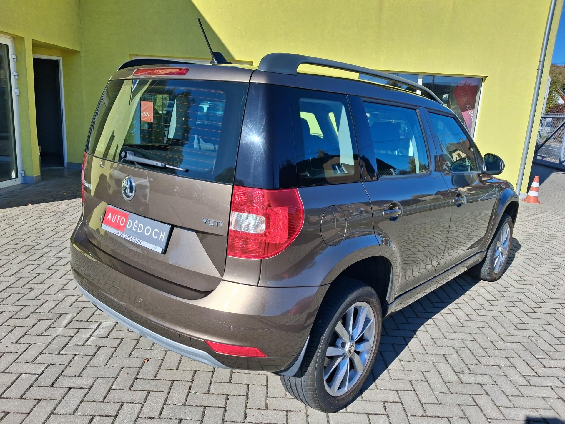 Škoda Yeti, 1,2TSi DSG NAVI BEZ KOROZE! - fotka 6