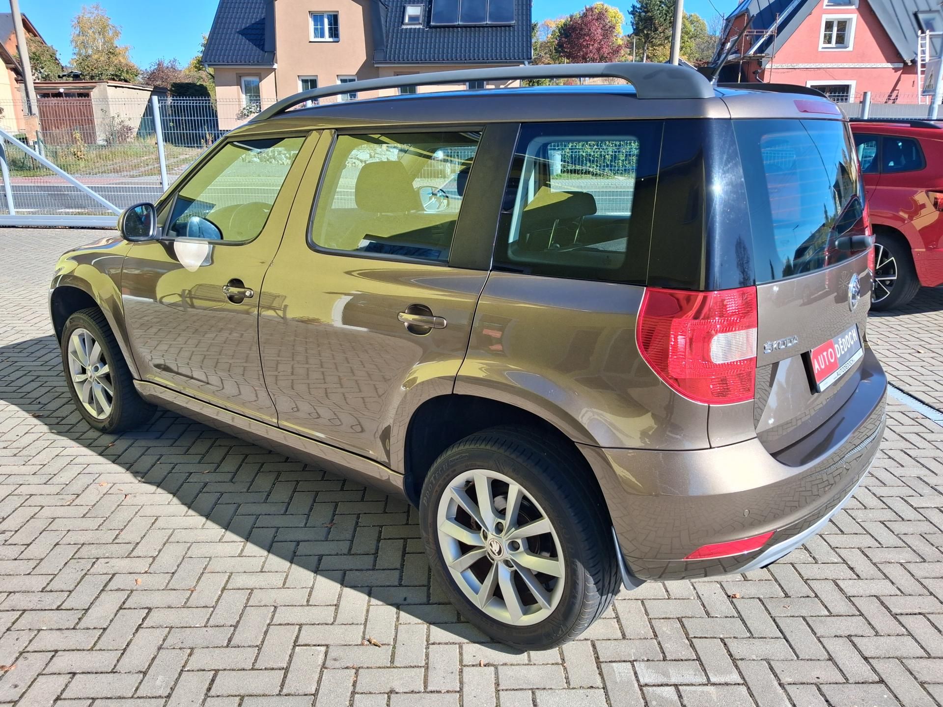 Škoda Yeti, 1,2TSi DSG NAVI BEZ KOROZE! - fotka 5