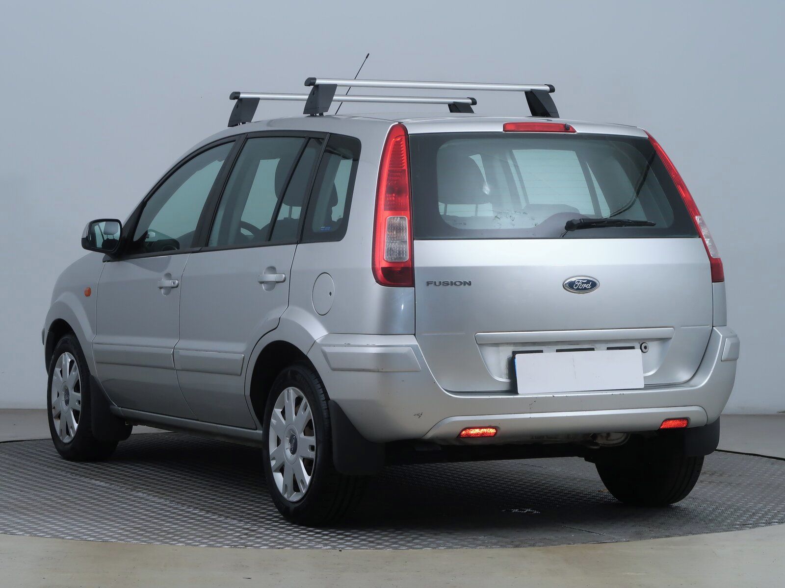Ford Fusion, 1.4, ČR,1.maj, po STK - fotka 4