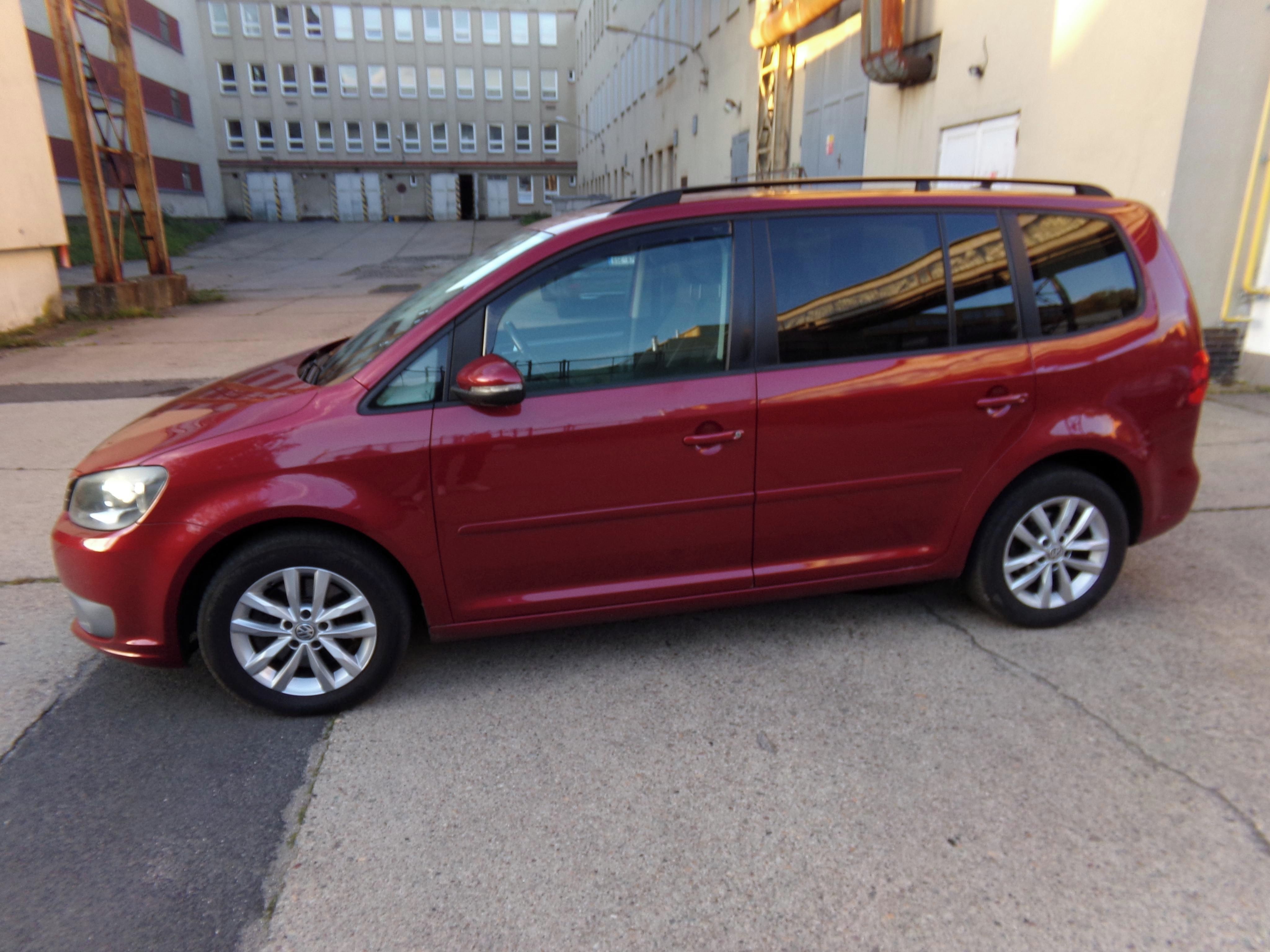 Volkswagen Touran, 2.0TDI COMFORTLINE - fotka 2
