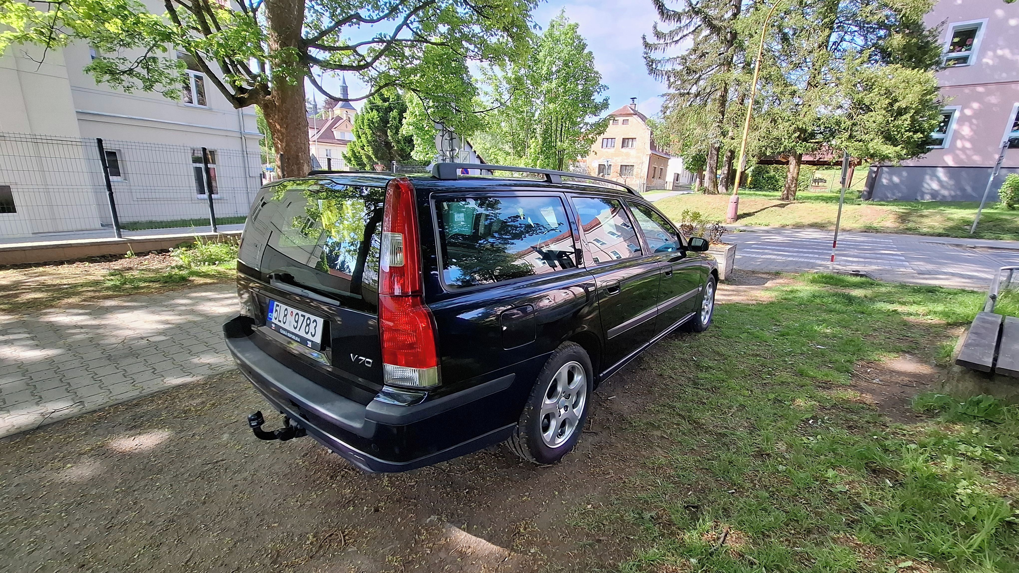 Volvo V70, 2.4d - D5244T2 - fotka 6