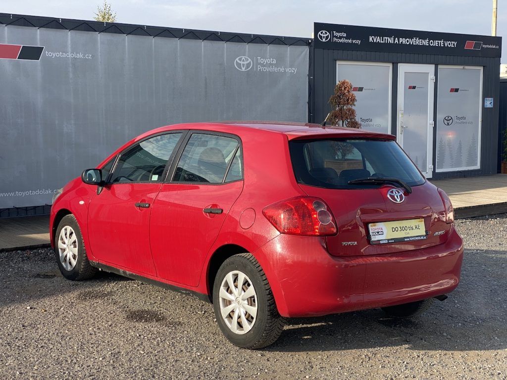 Toyota Auris, 1.4i, ČR, manual, STK - fotka 5