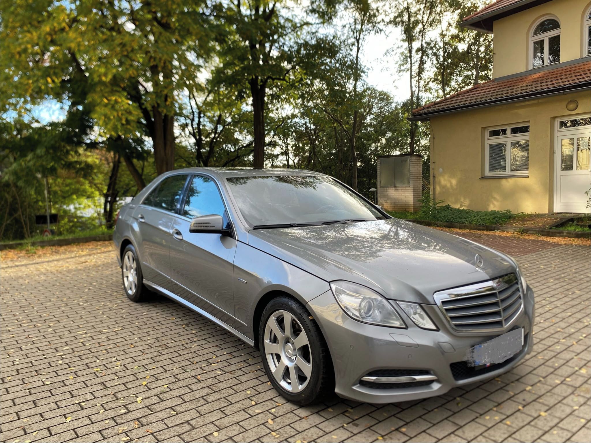 Mercedes-Benz Třídy E, Mercedes E350cdi - fotka 2
