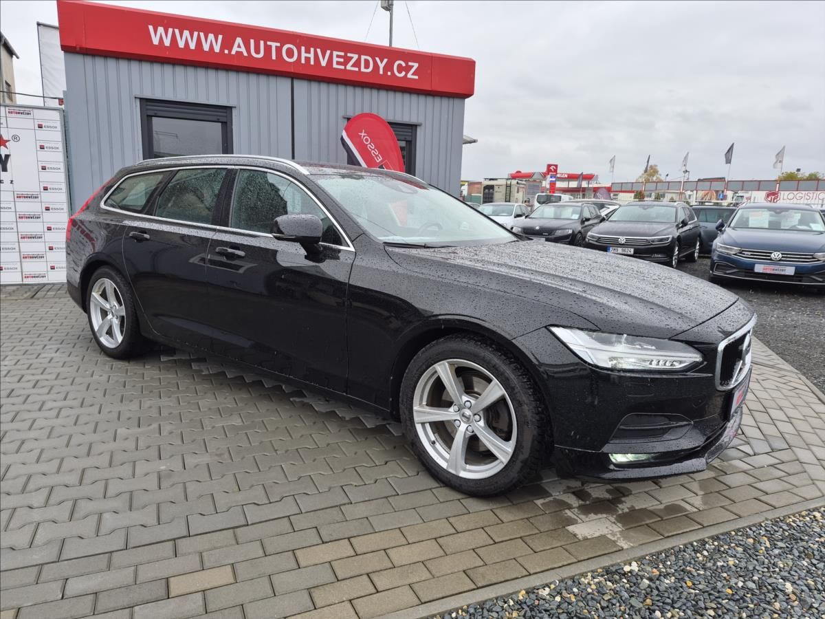 Volvo V90, 2,0 D4 MOMENTUM AT 2.MAJITEL