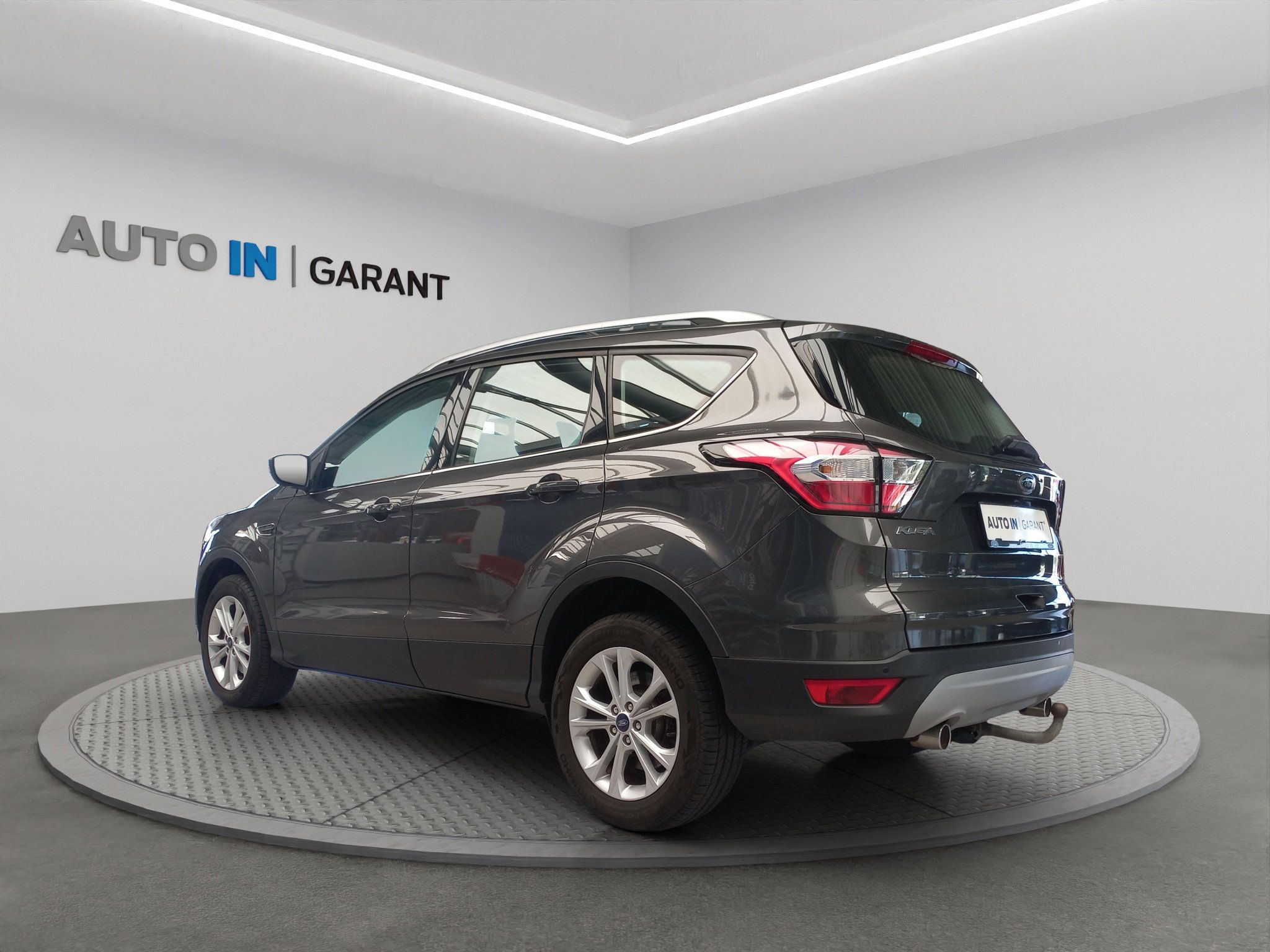 Ford Kuga, Titanium 2,0 TDCi 4x4 1.maj ČR - fotka 3