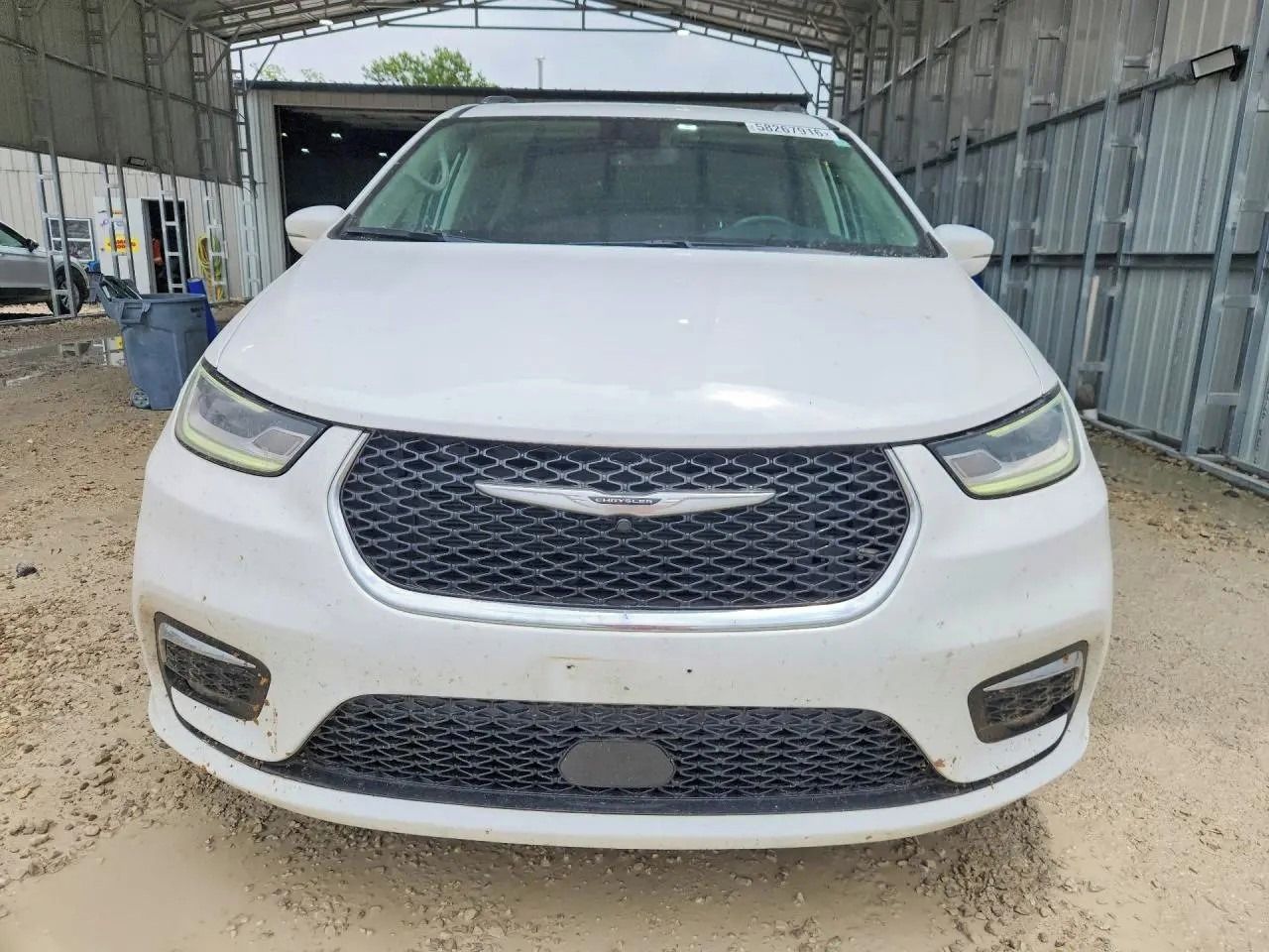 Chrysler Pacifica, Auto na cestě - fotka 5