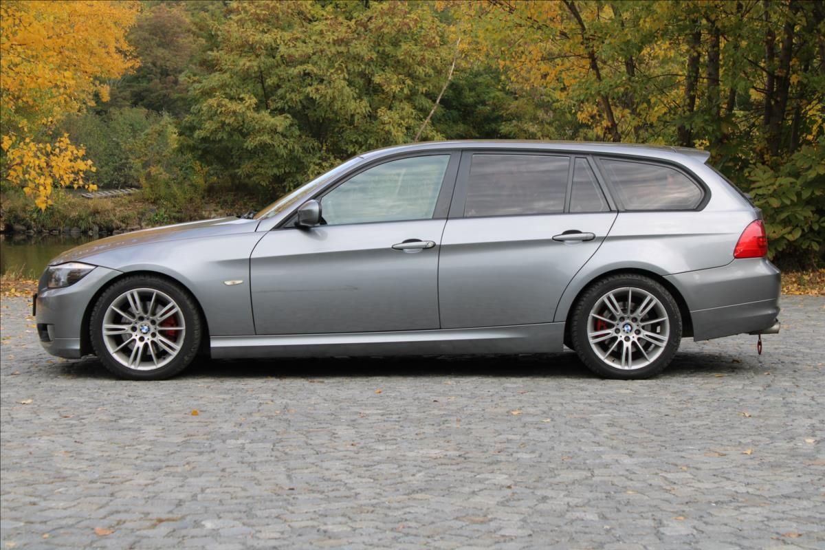 BMW Řada 3, 318d Touring / M-Paket / Manuá - fotka 6