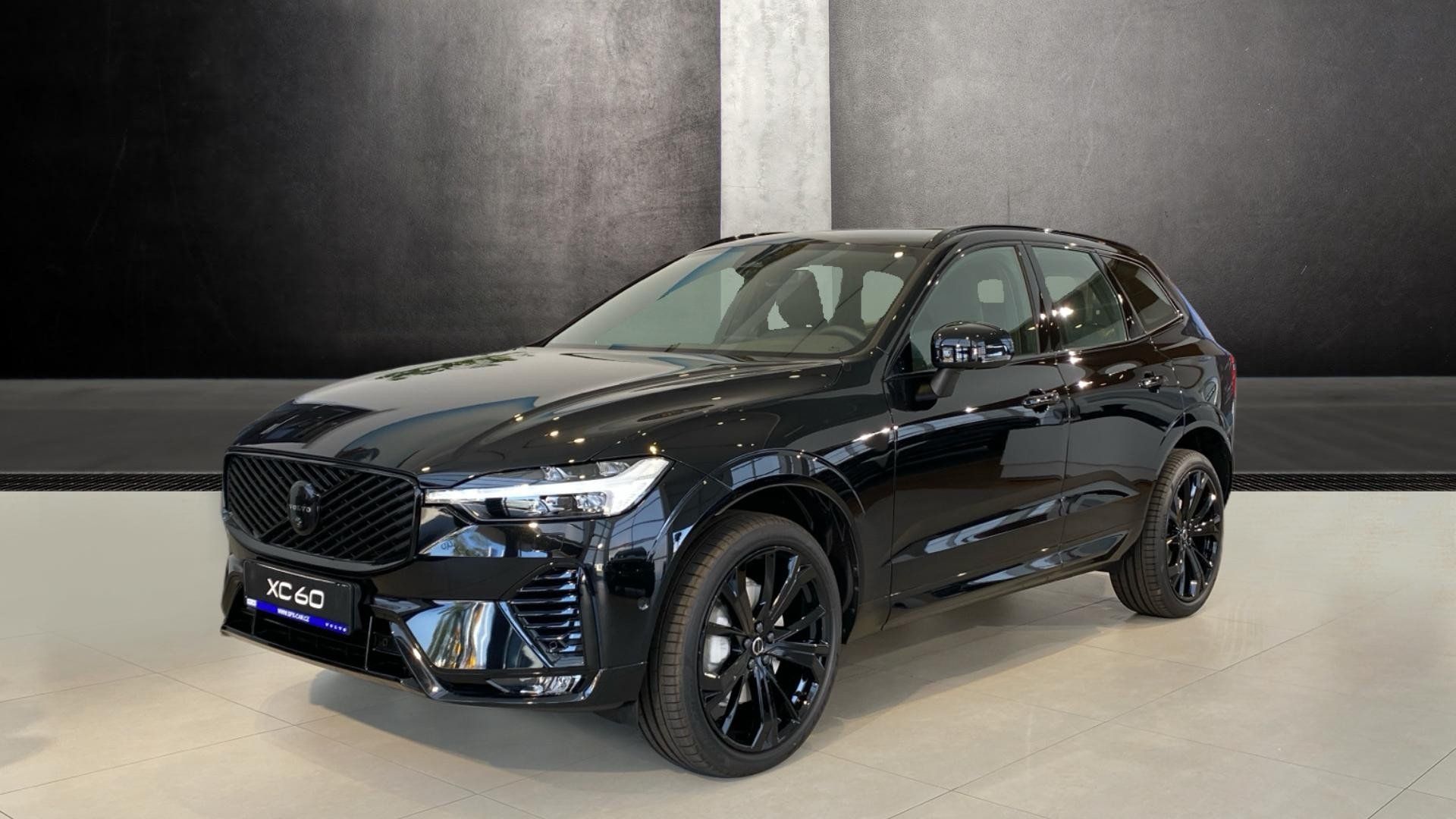 Volvo XC60, PLUS BLACK EDITION, B5 AWD, 18