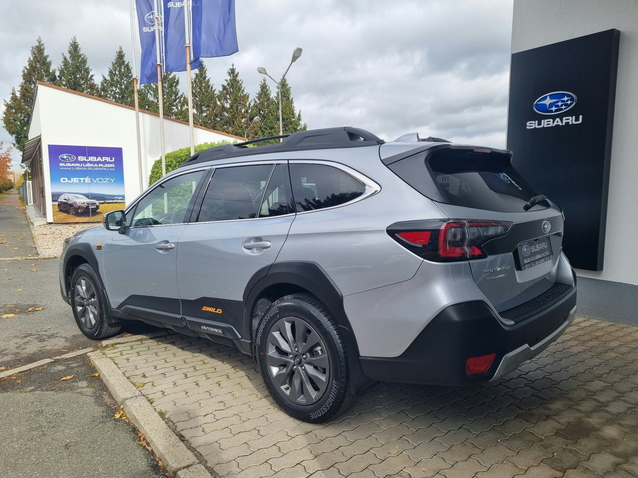 Subaru Outback, 2,5 CVT Active 4WILD - fotka 5