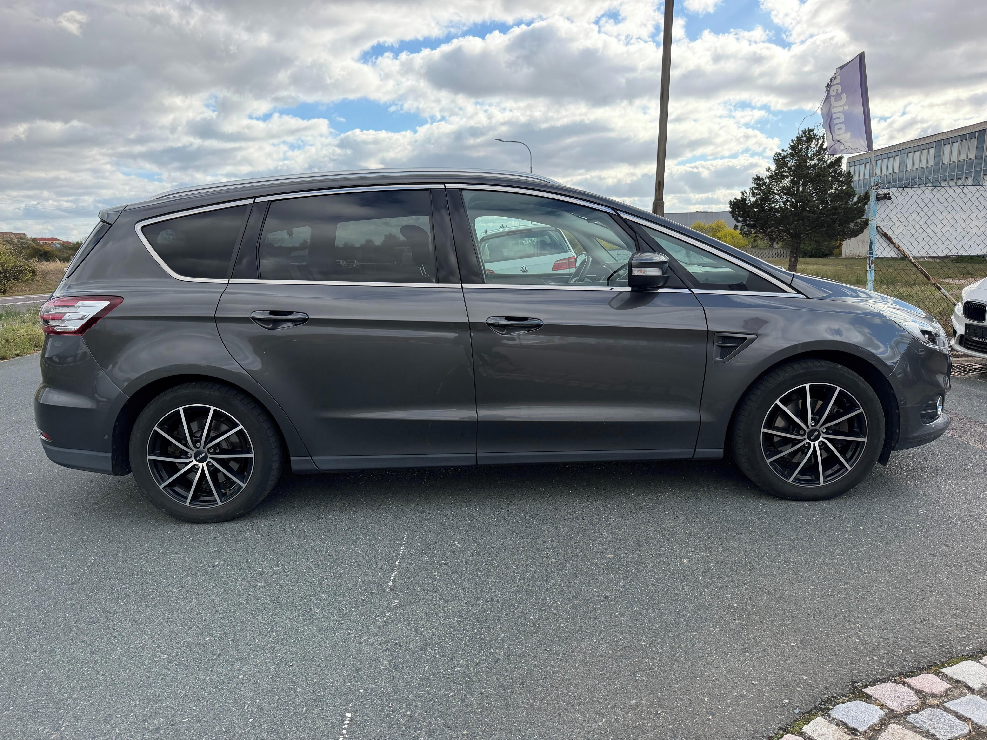 Ford S-MAX, 2.0 TDCi 132kW 4X4,A/T,VÝBAVA - fotka 4