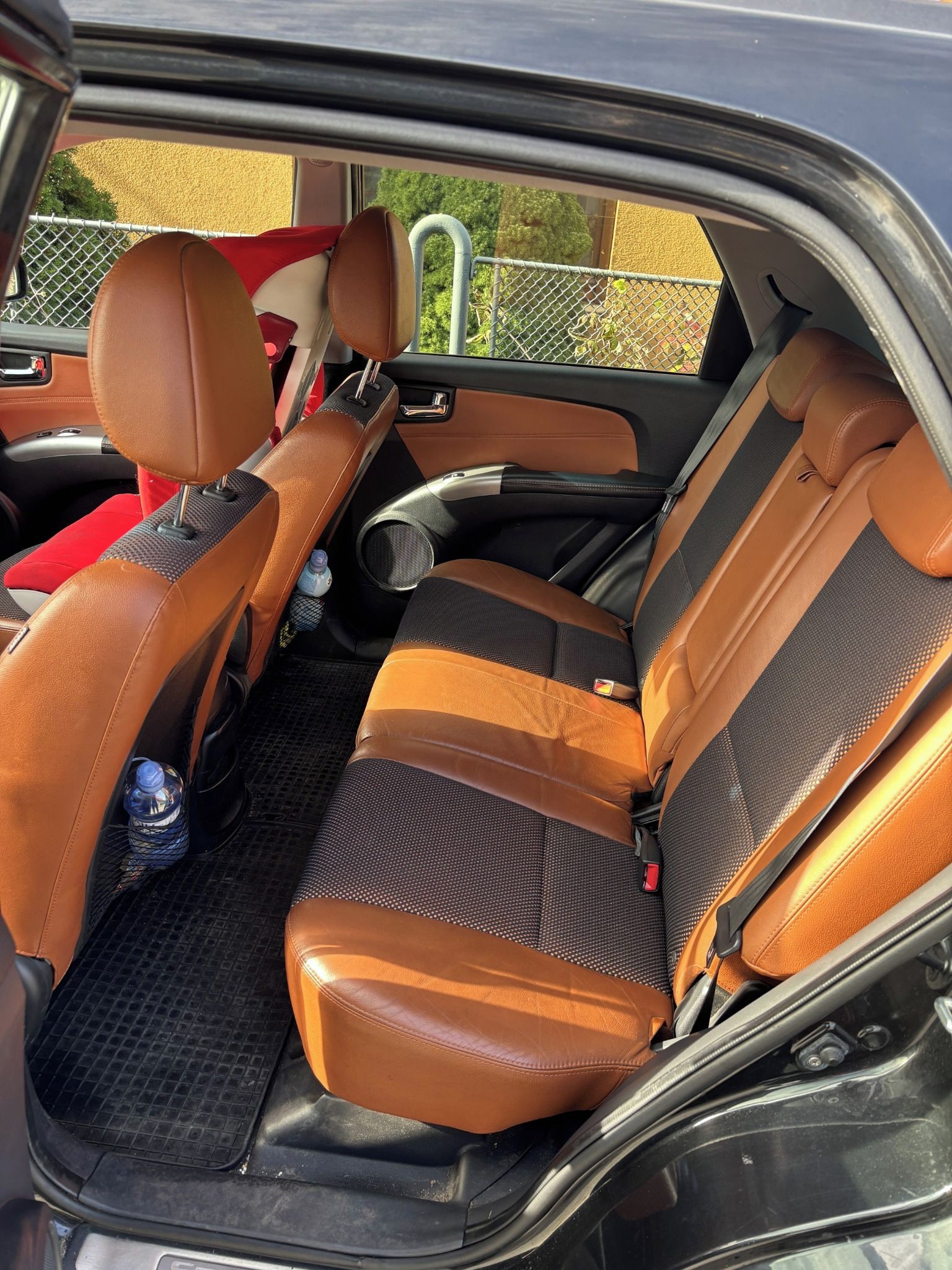 Kia Sportage, 2.7 V6 4x4 automat - fotka 2