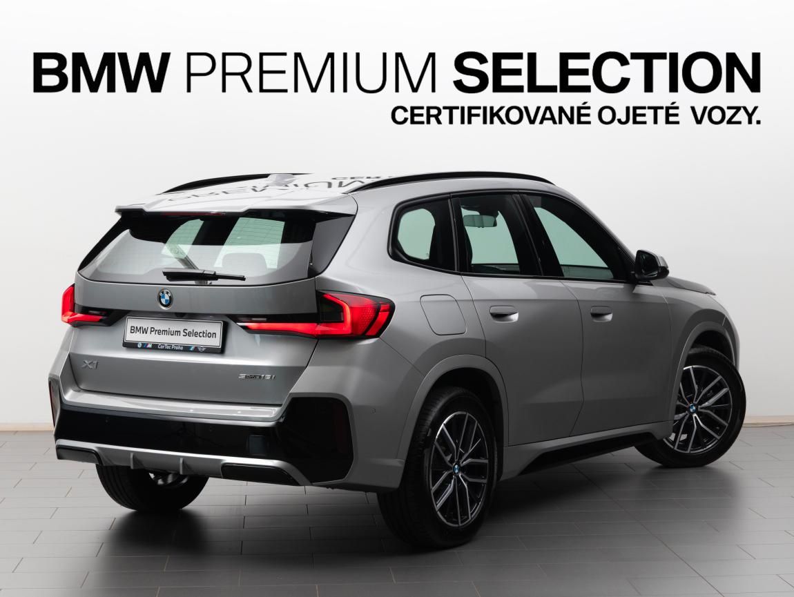 BMW X1, sDrive18i - fotka 5