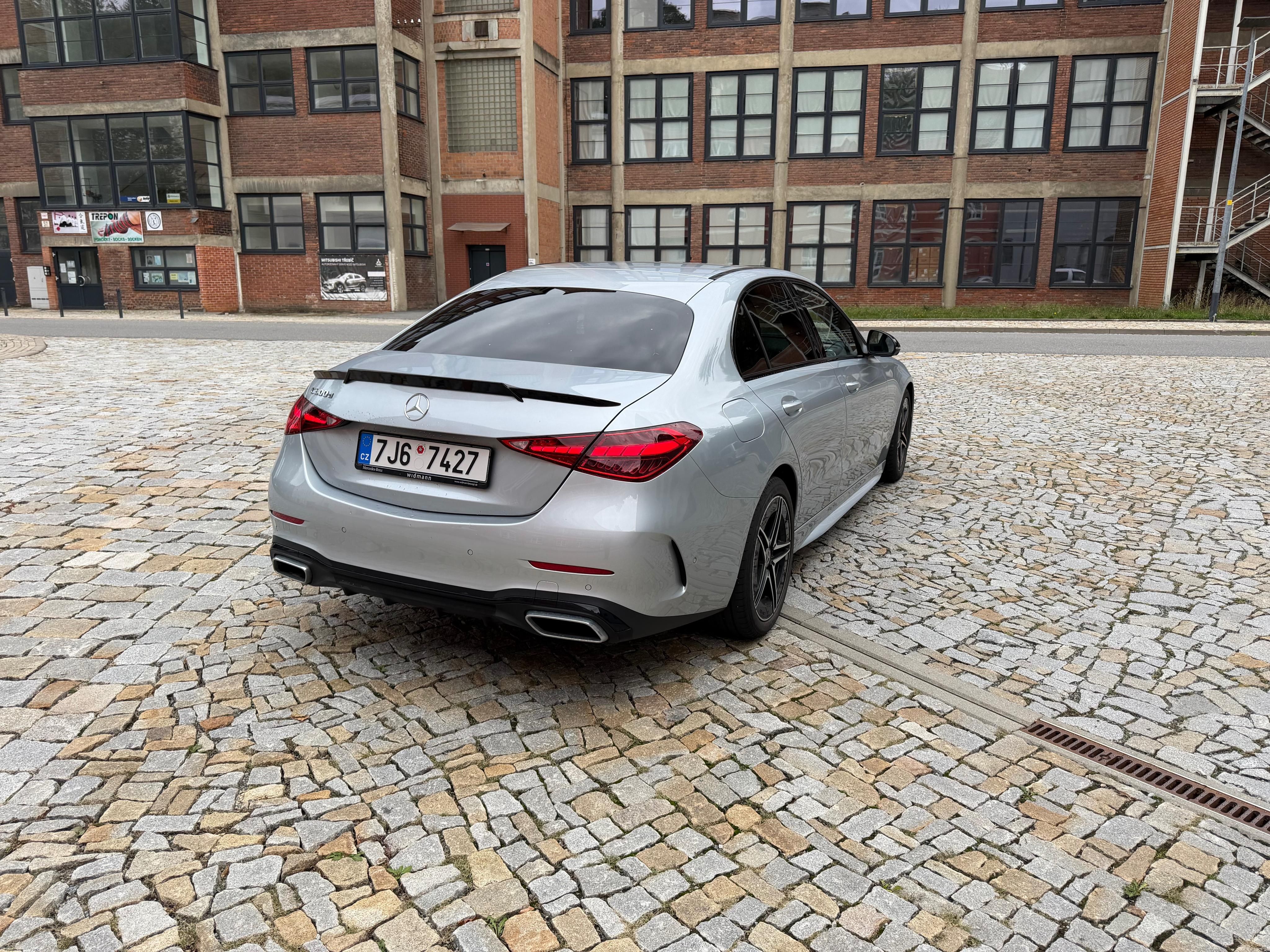 Mercedes-Benz Třídy C, Mercedes C300 d W206 AMG Line - fotka 3