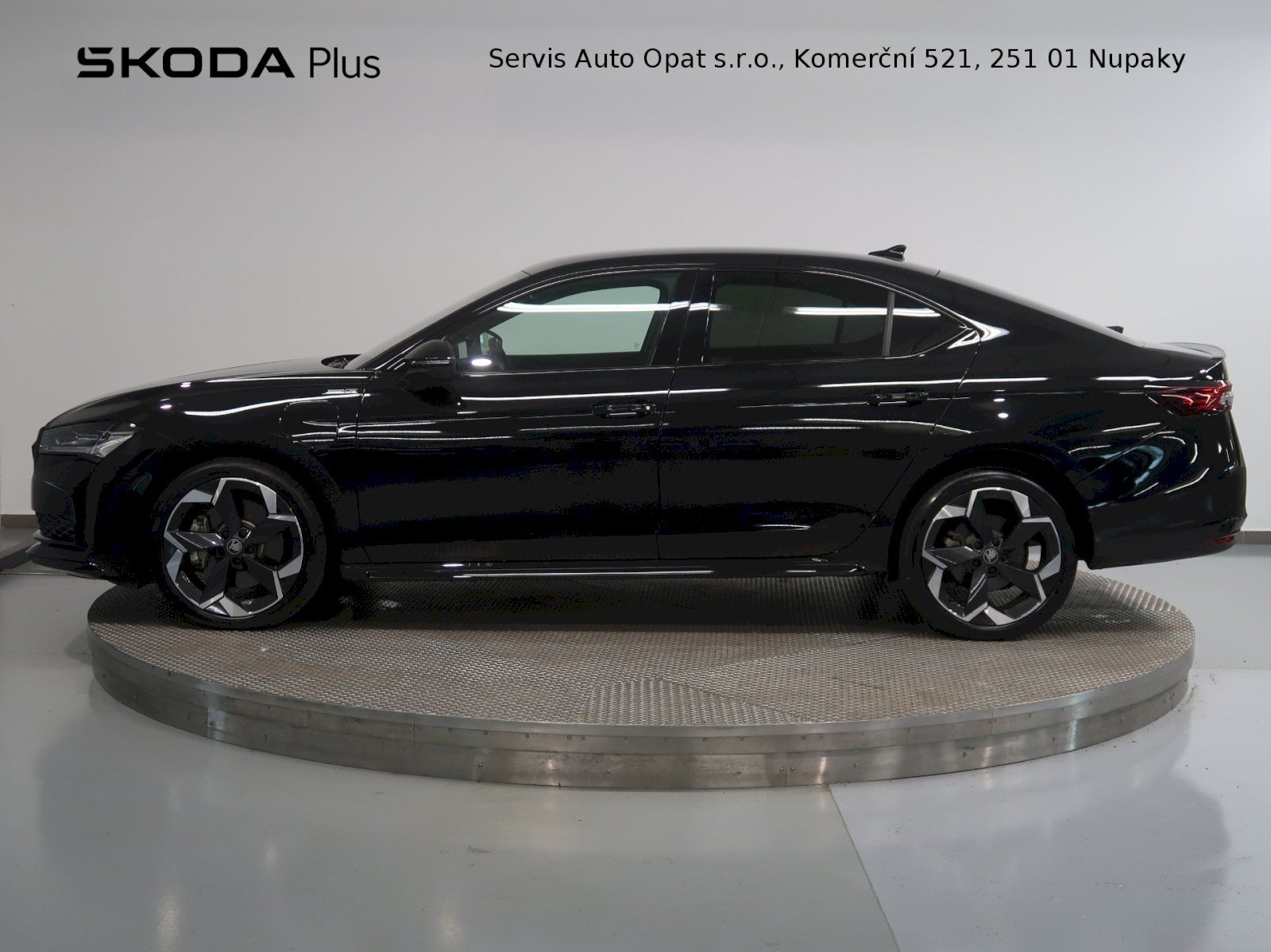 Škoda Superb, iV SPORTLINE 1.5TSI 150KW NAVI - fotka 3