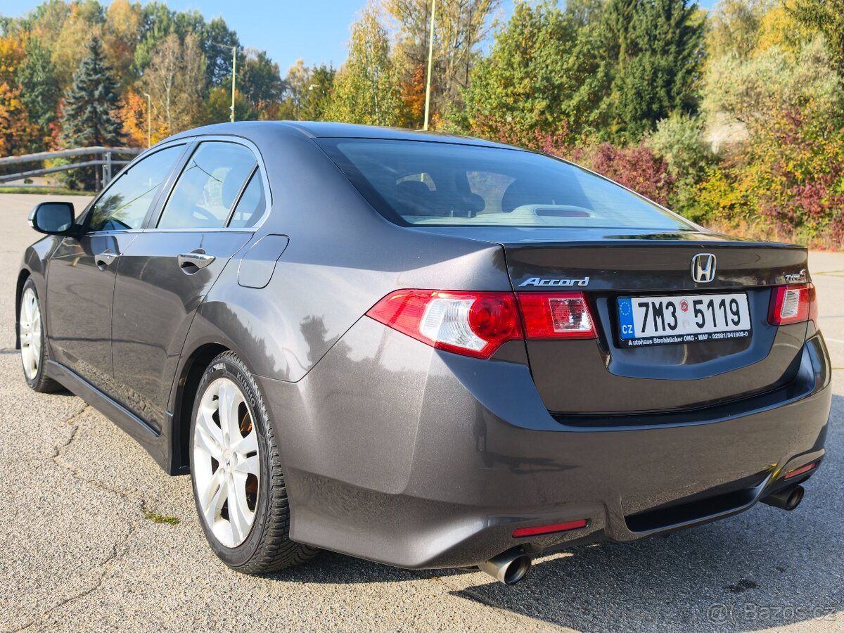 Honda Accord - fotka 3